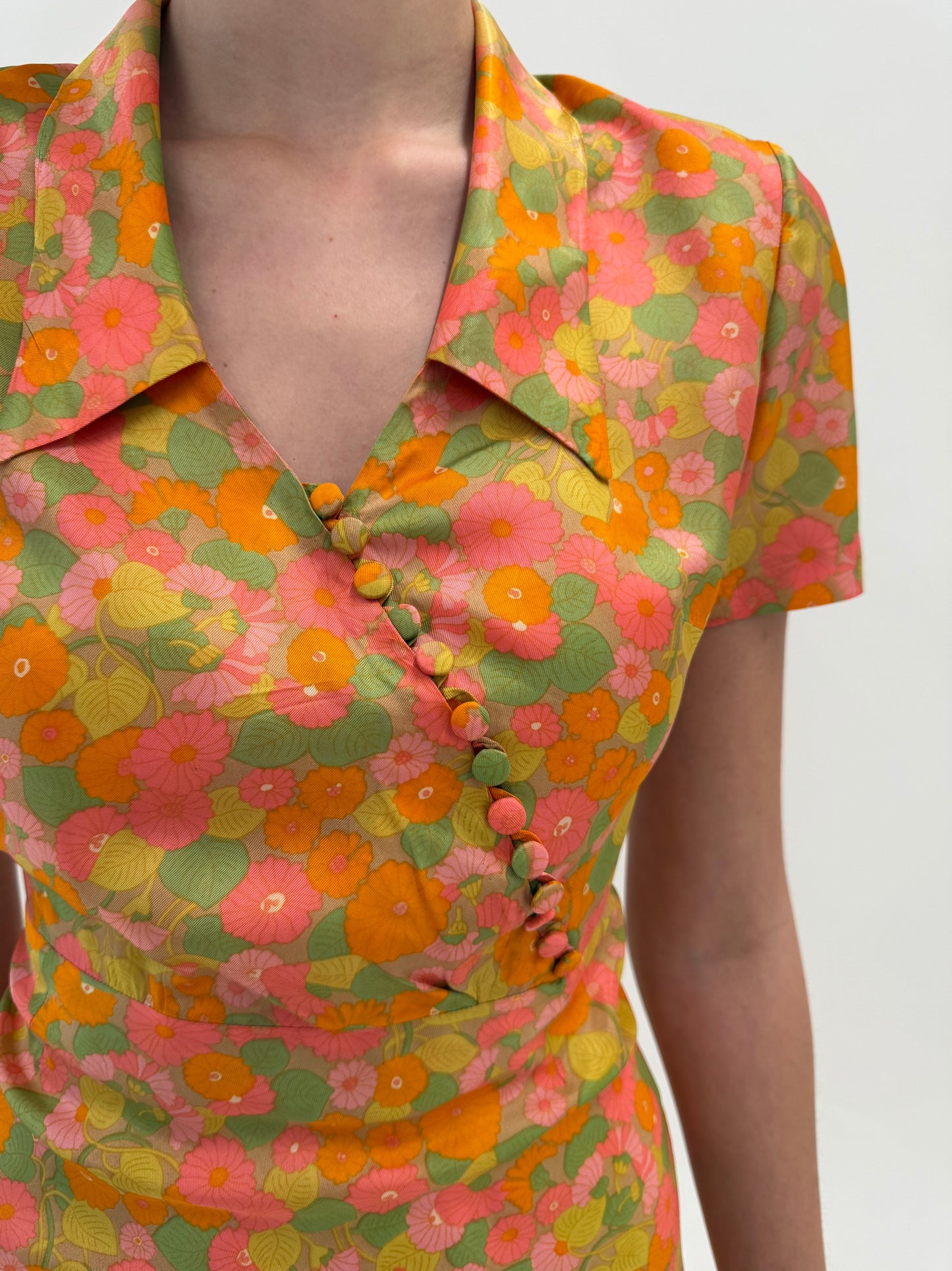 Rochie old vintage anii 60 în culori superbe din mix de mătase naturală