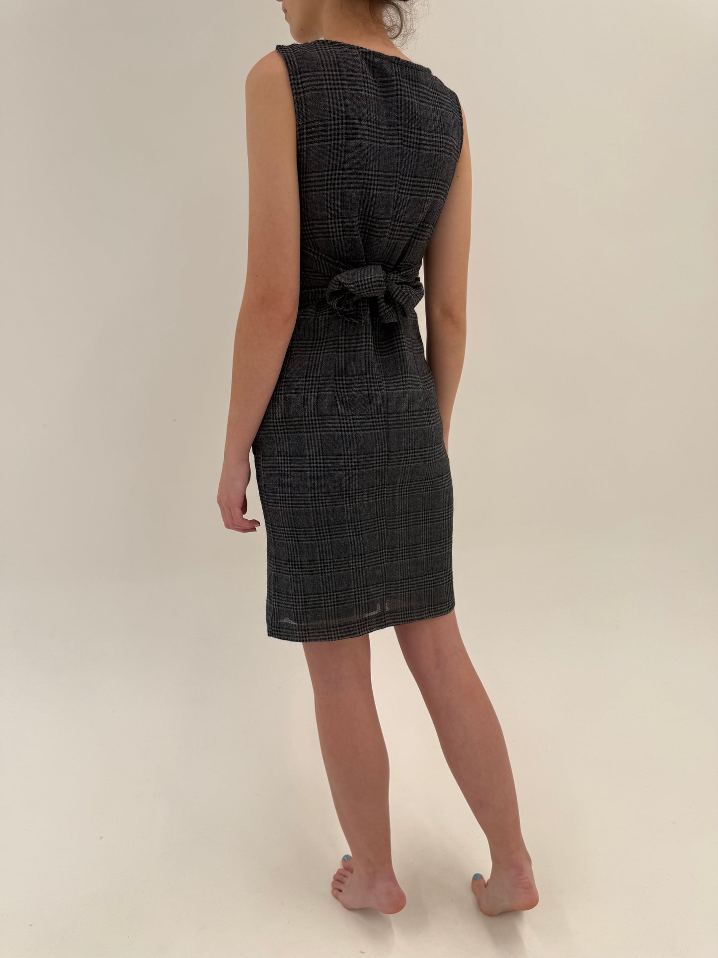 Rochie business in carouri fine din lana extrafina cu talie ultra marcată reglabilă