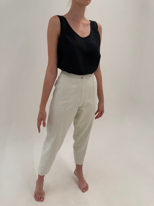 Pantaloni vintage cu off white din twill de bumbac ultra confort și solduri generoase