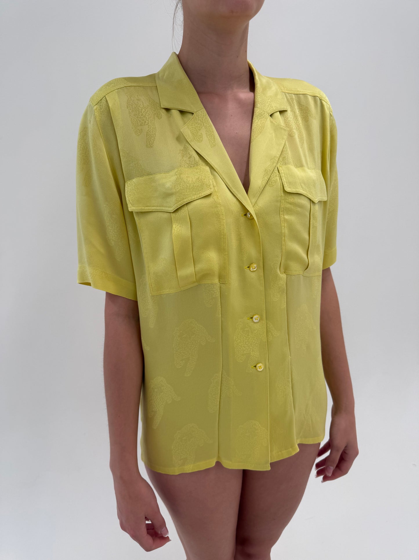 Cămașa Escada lime yellow din mătase naturală în croi retro modern