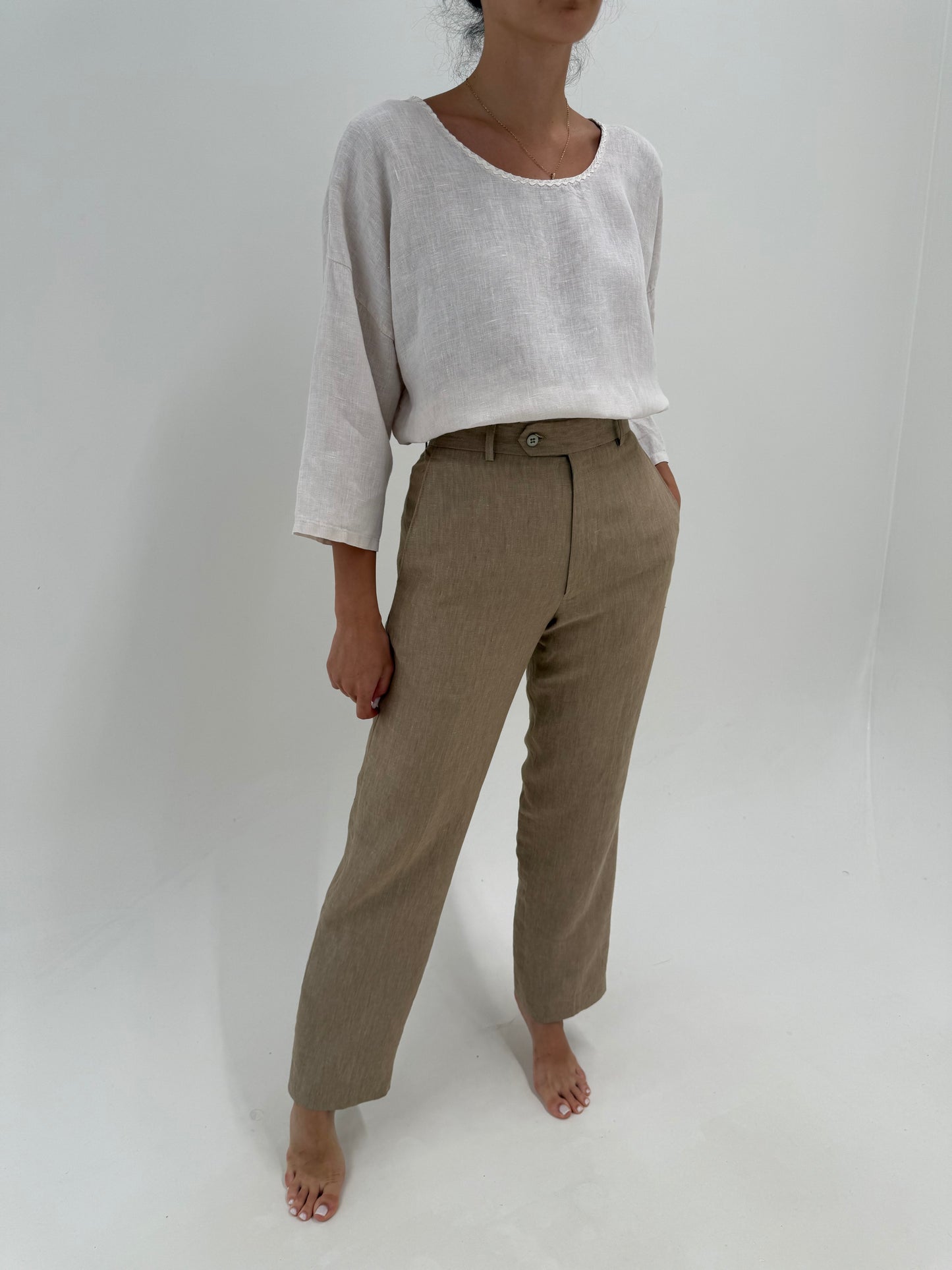 Pantaloni camel tall din pânză de in excepțională în croi drept