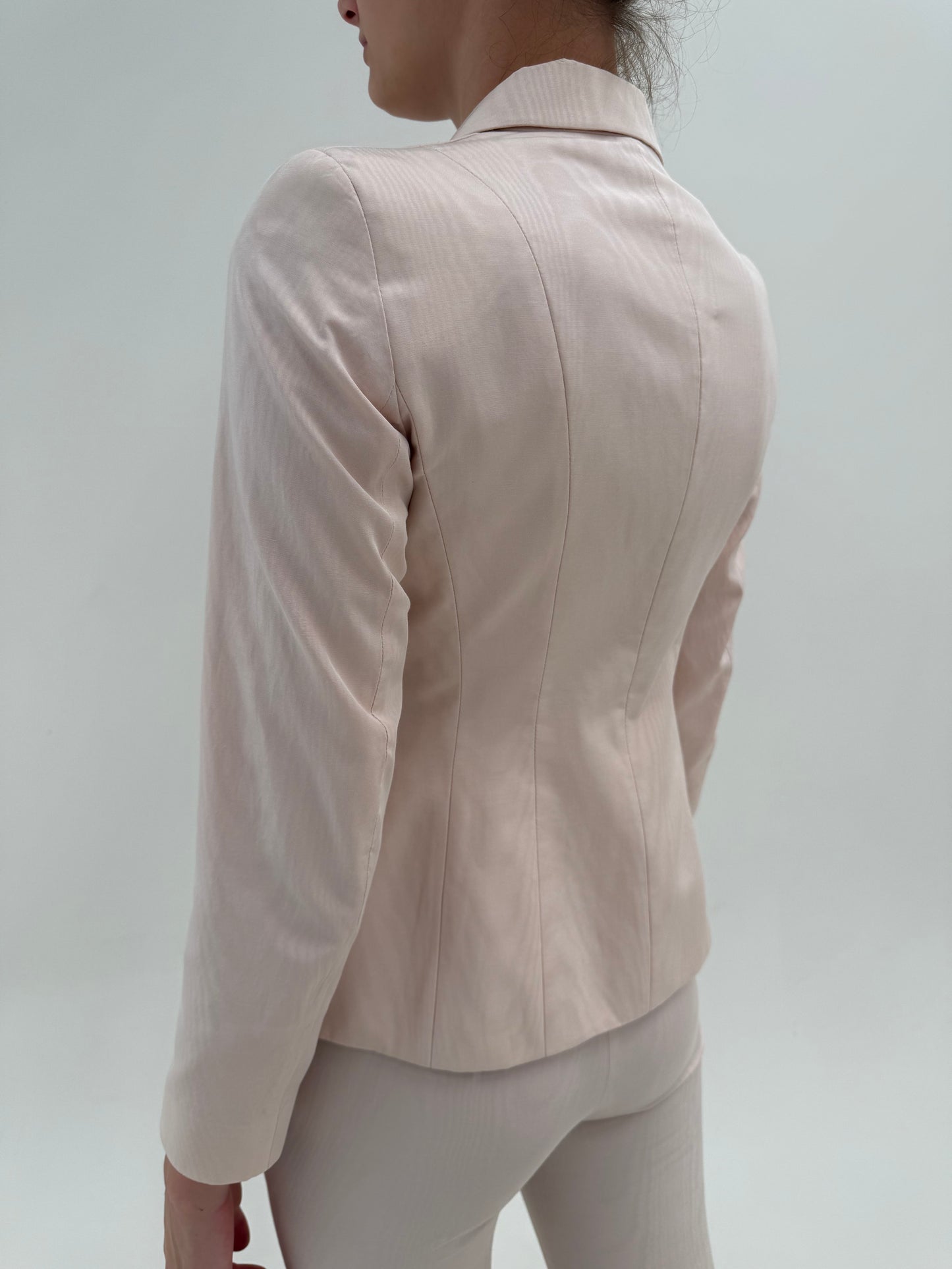 Costum ultra chic Max&Co by Max Mara powder Pink cu sacou cambrat și pantaloni capri