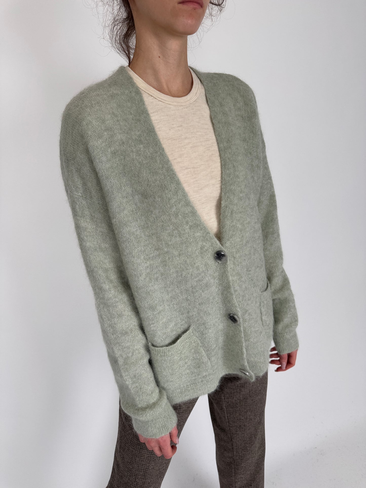 Cardigan mint green din mix de baby mohair