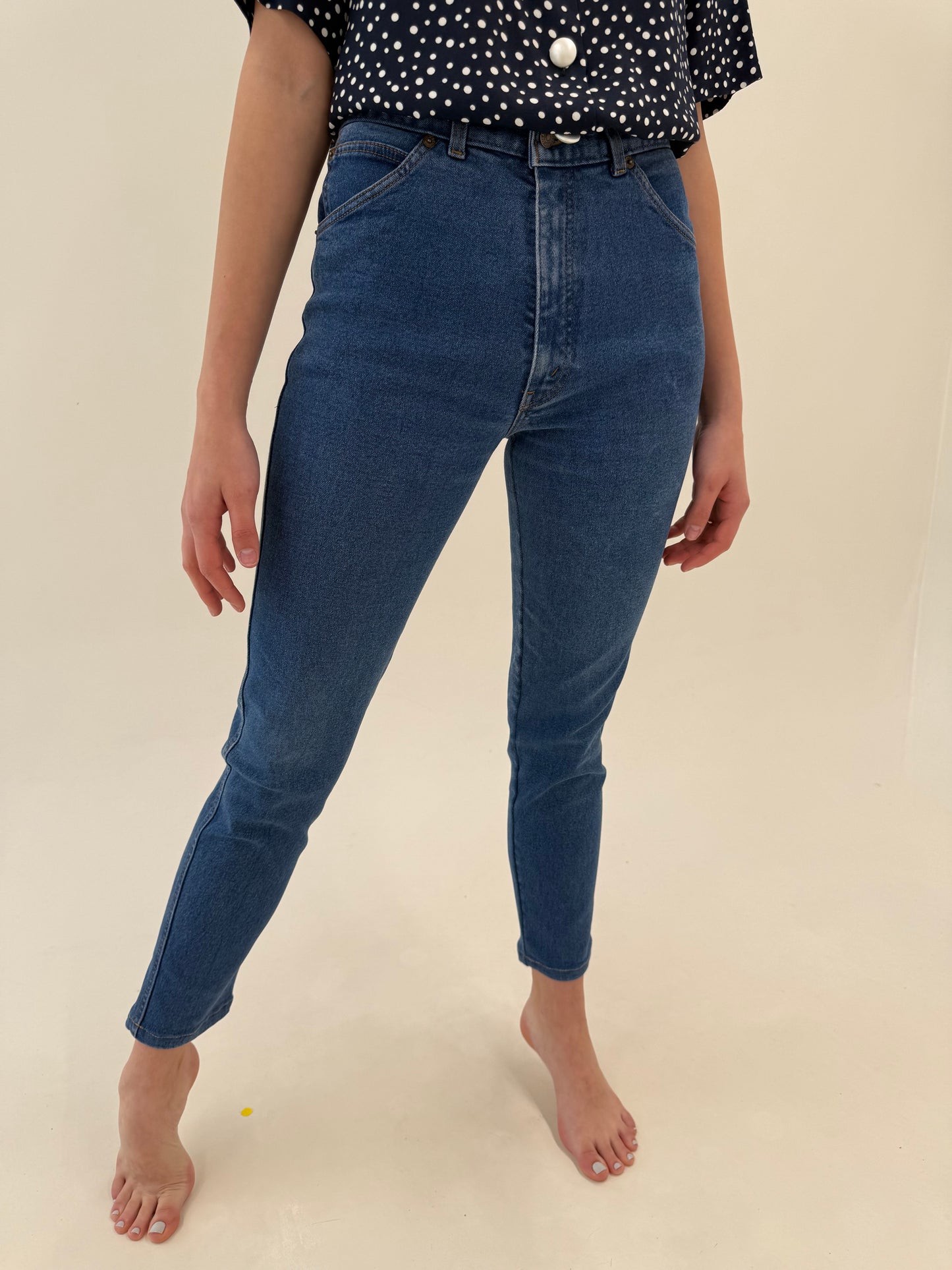 Jeans vintage Levi’s ultra modelatori cu talie înaltă classic wash