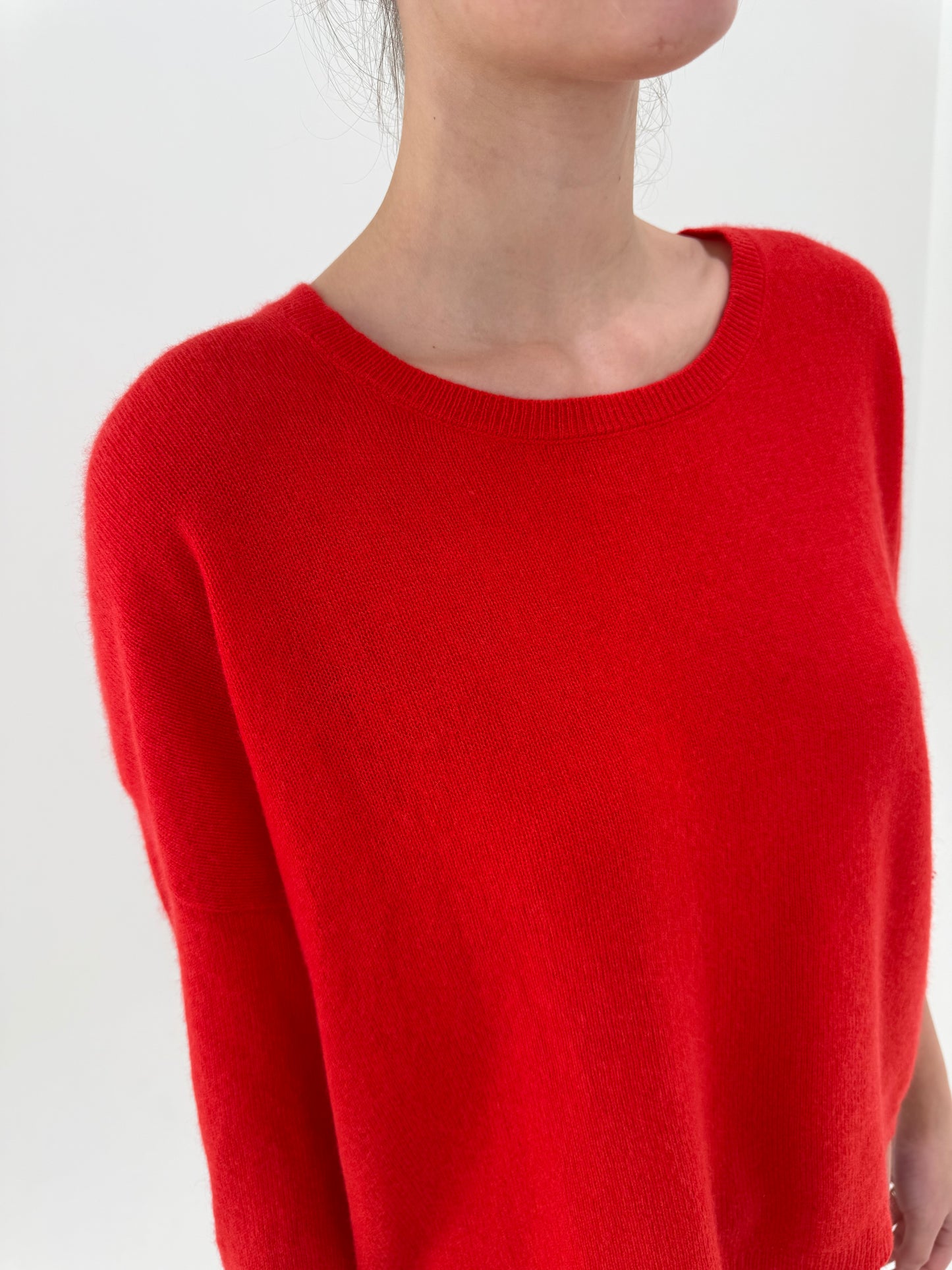 Puloveras petite din cașmir cherry red în croi lejer/oversized