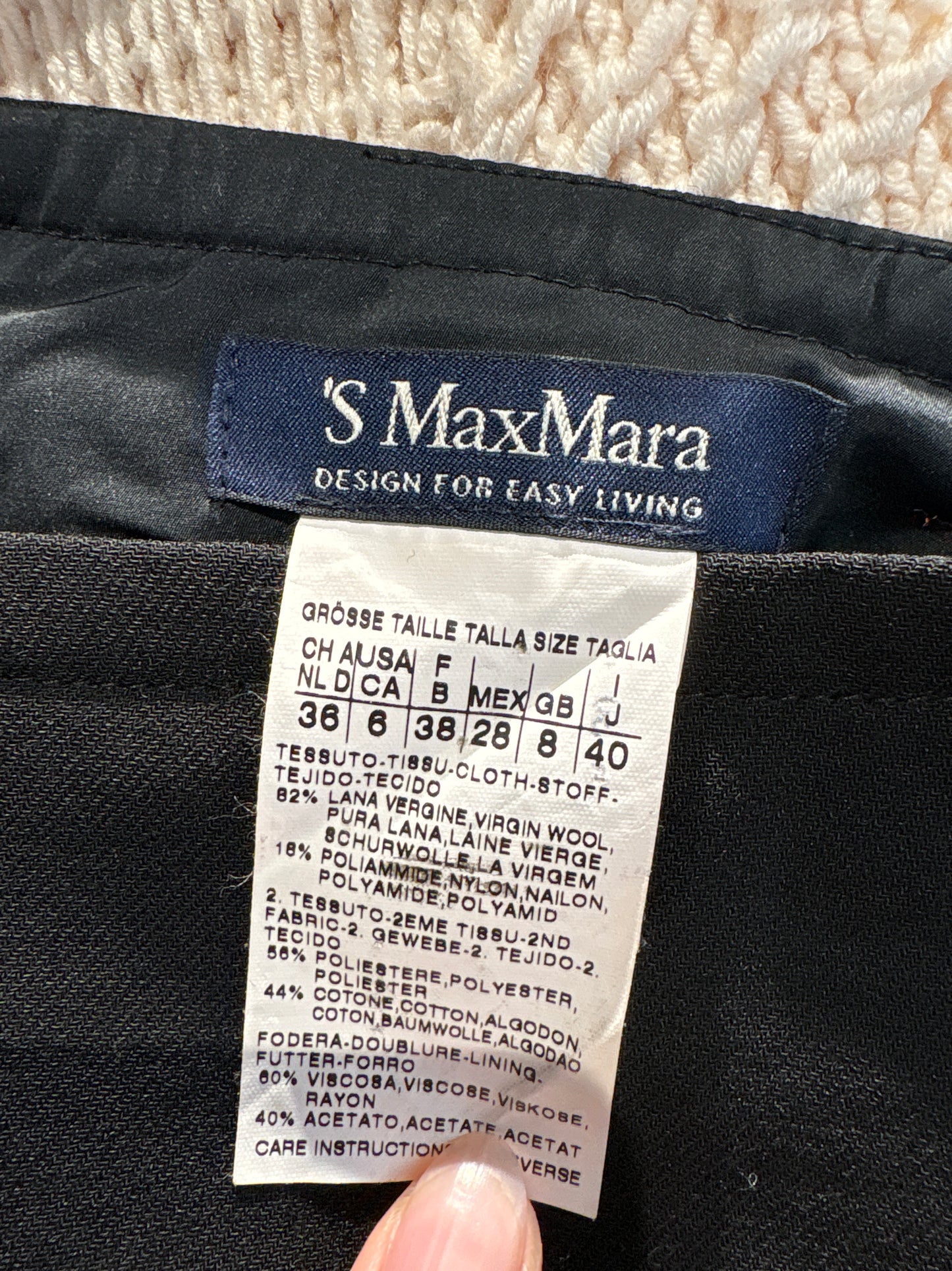 Fustă Max Mara din twill de lana extrafina de la zi la seară