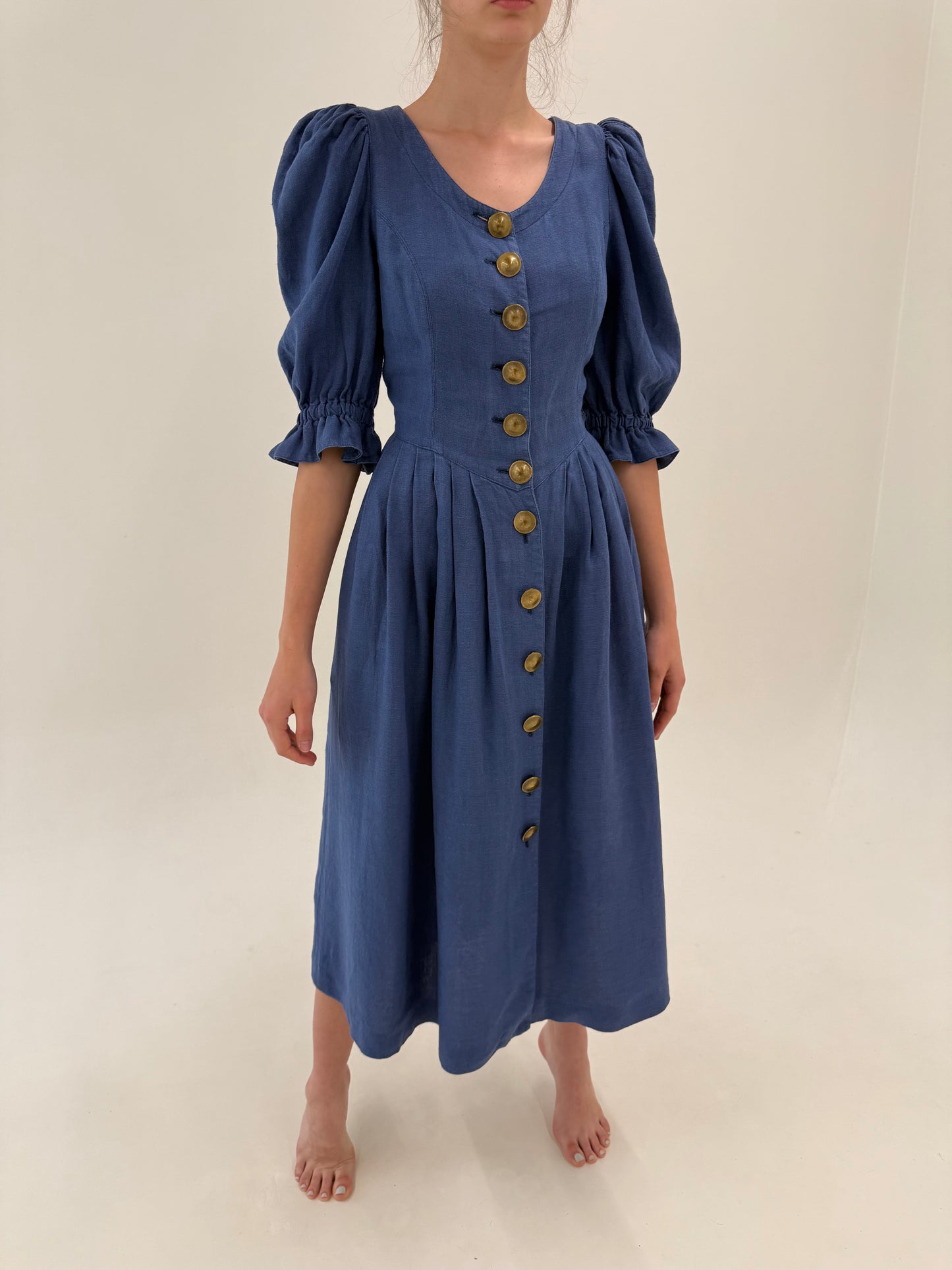 Rochie vintage maxi  jeans blue cu corsaj din pânză grea de in și umerinusor bufanți