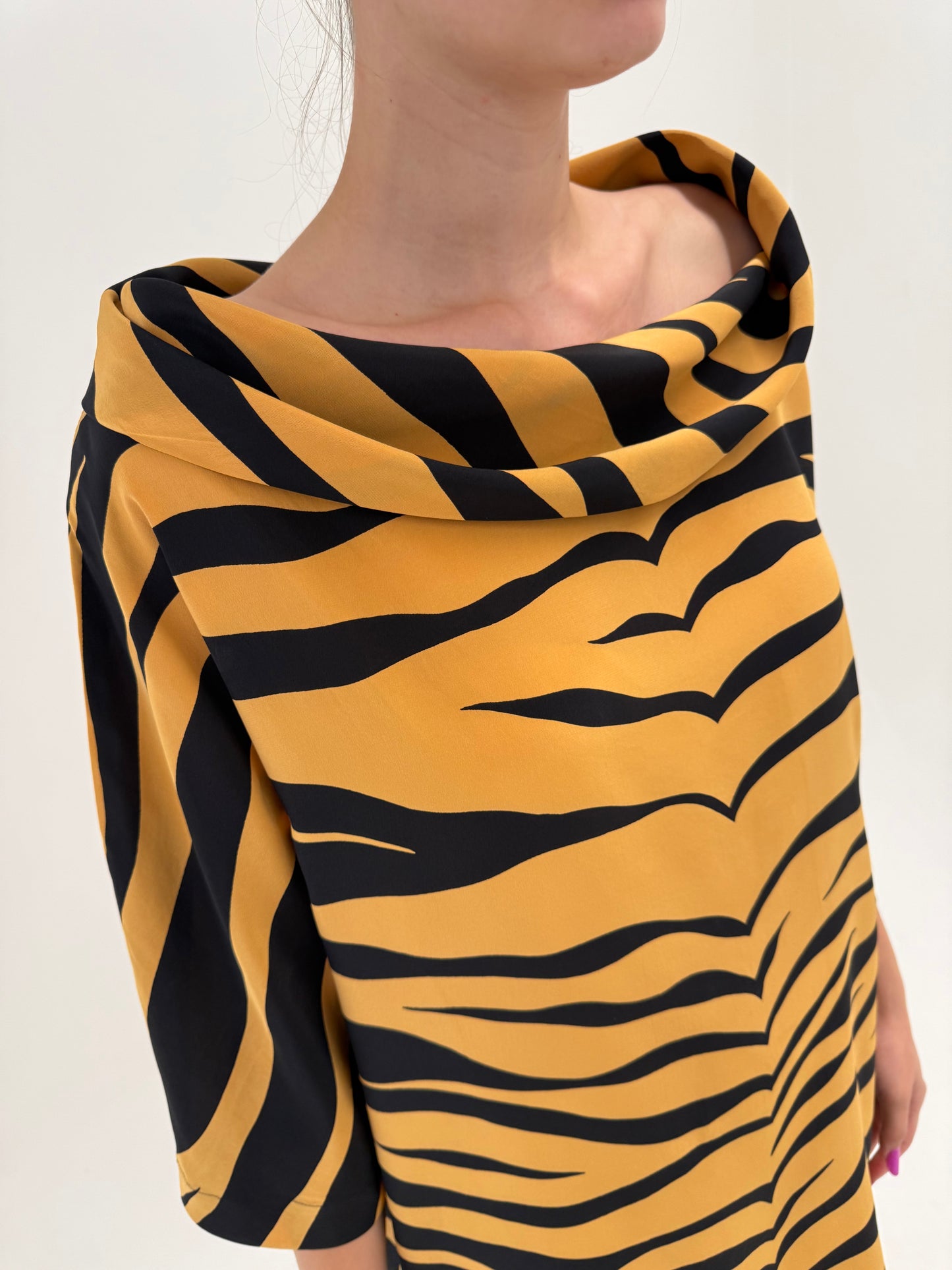 Rochie mini Genny ultra luxury din mătase naturală cu animal print stilizat