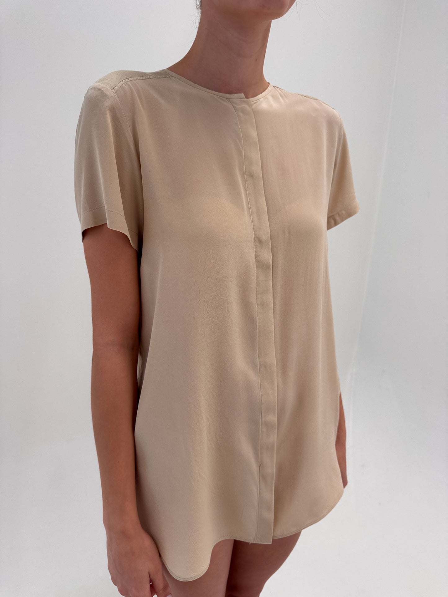 Cămașa camel luxury gama Max Mara din in și mătase naturală