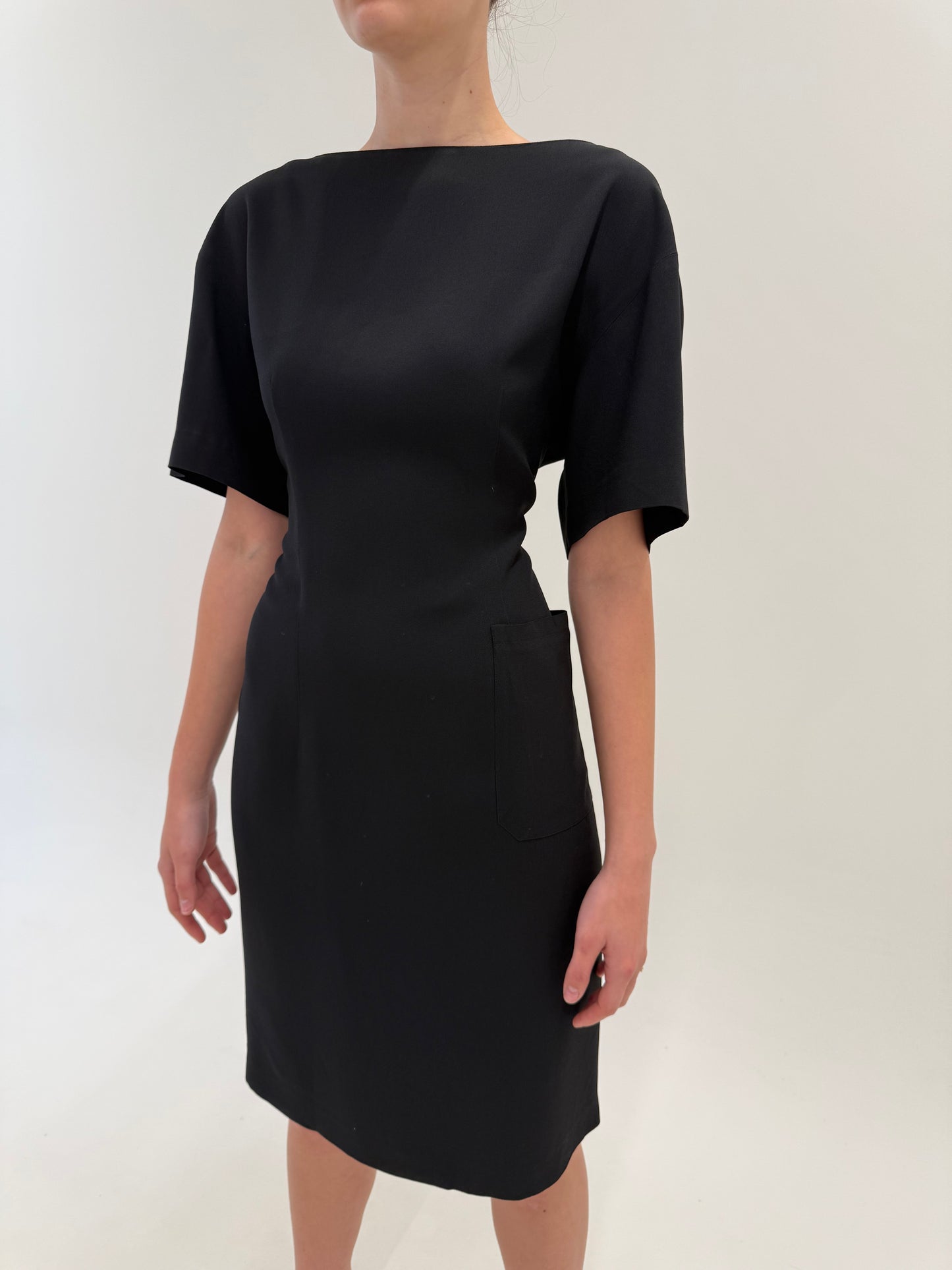 LBD Prada de la business la cocktail în croi atemporal din Georgette