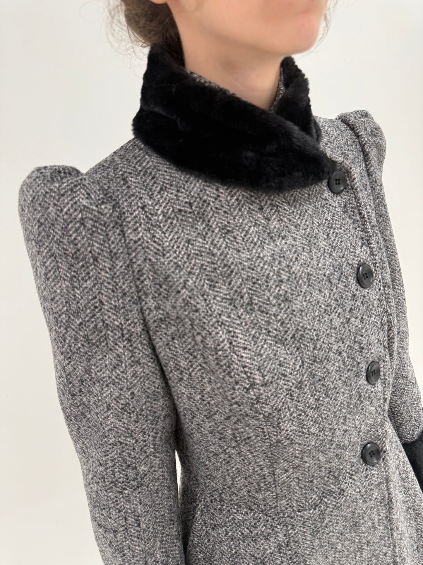 Princess coat maxi ultra cambrat din stofă Chevron de lana extrafina