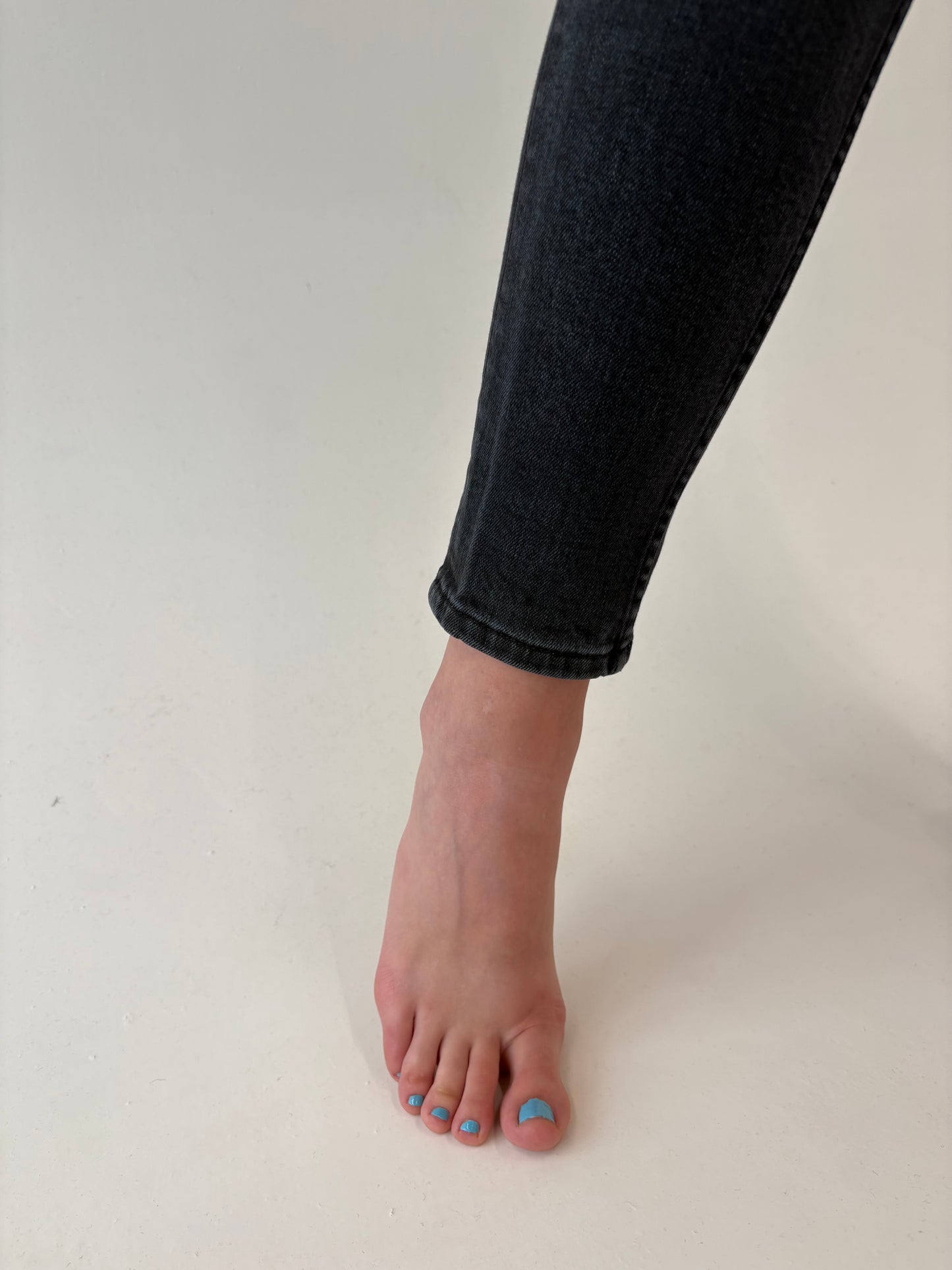 Jeans modelatori confort cu talie înaltă