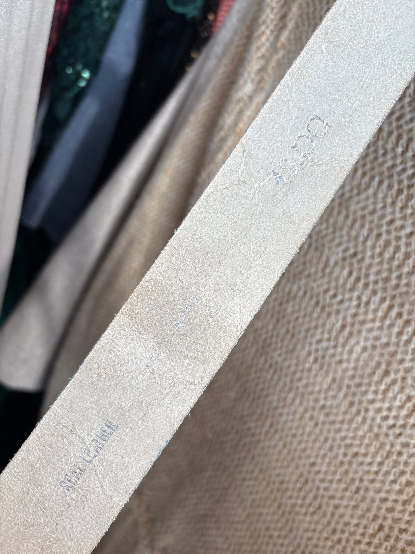 Centura vintage italiană cu cataramă bijuterie powder Pink