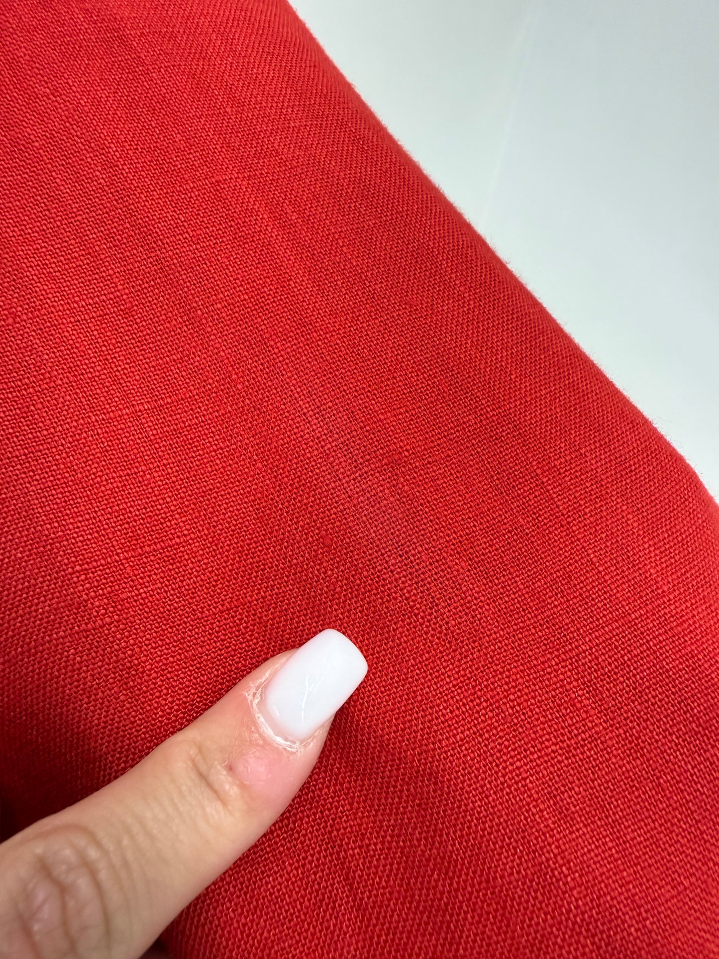 Salopetă tall excepțională din in roșu clasic cu decupaj la spate și pantaloni palazzo