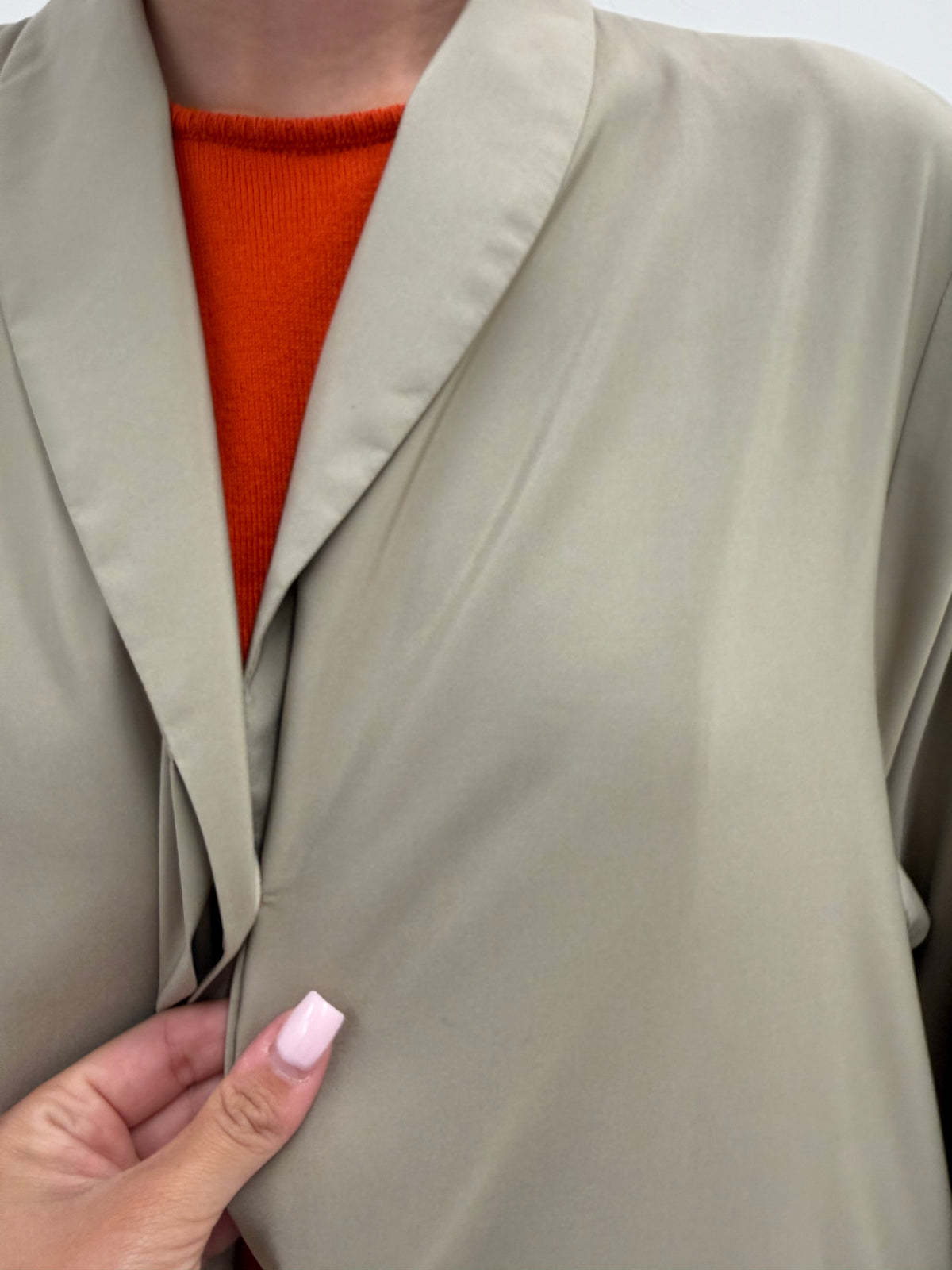 Trench Max Mara clasic din material excepțional Sage green