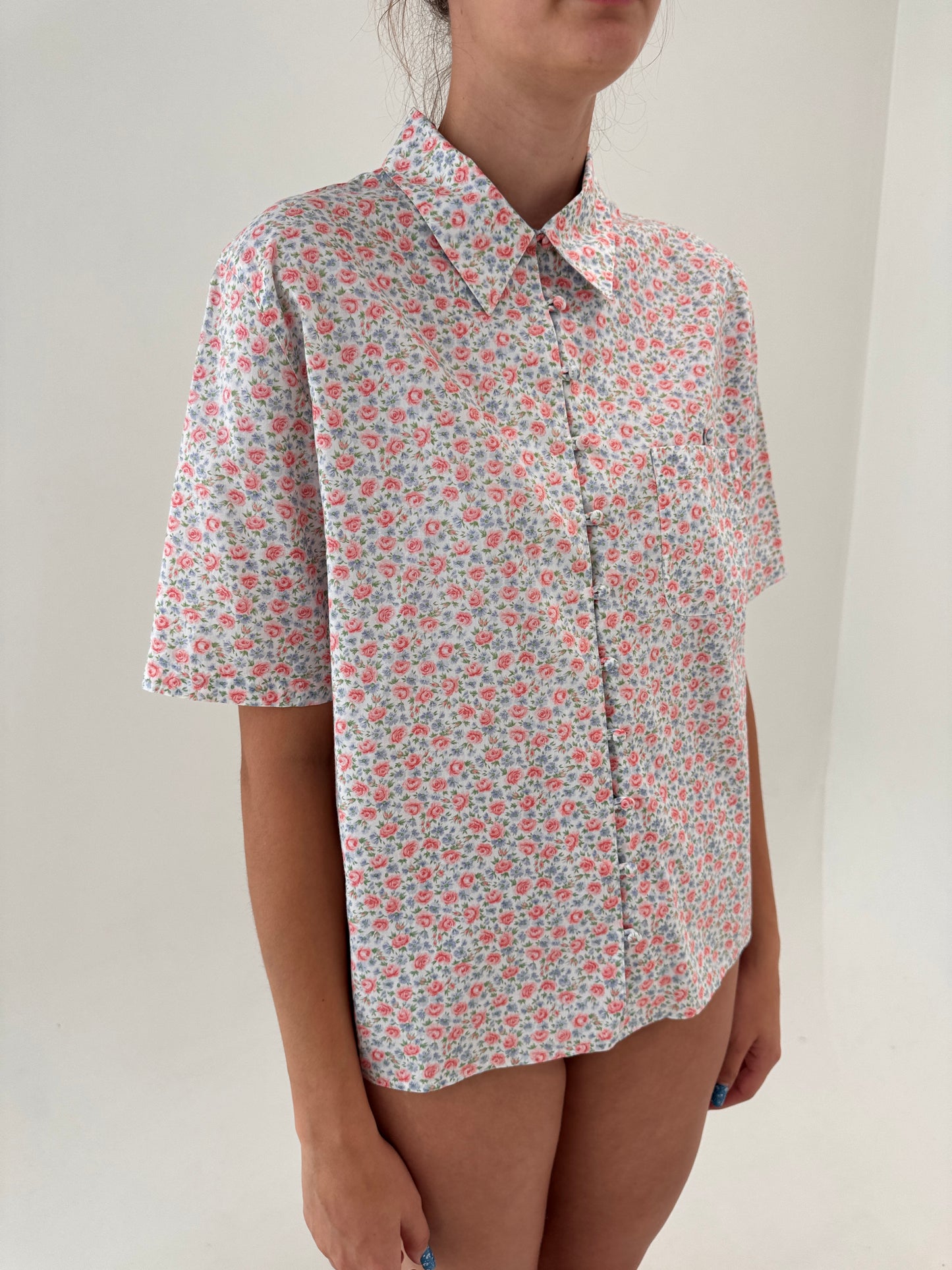 Cămașa luxury Cacharel din bumbac excepțional cu print floral delicat