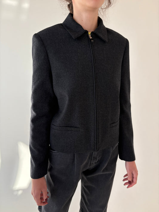 Jacheta italiană din lana pura virgină în croi minimalist ușor cropped