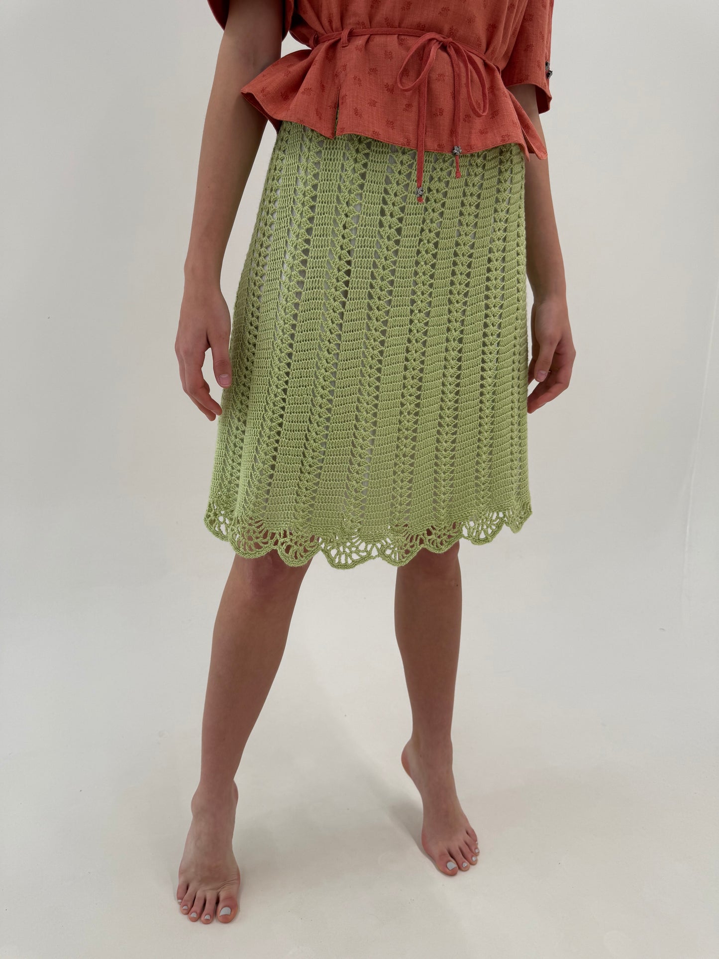 Fustă vintage tip macrame lucrată manual verde crud cu talie elastică