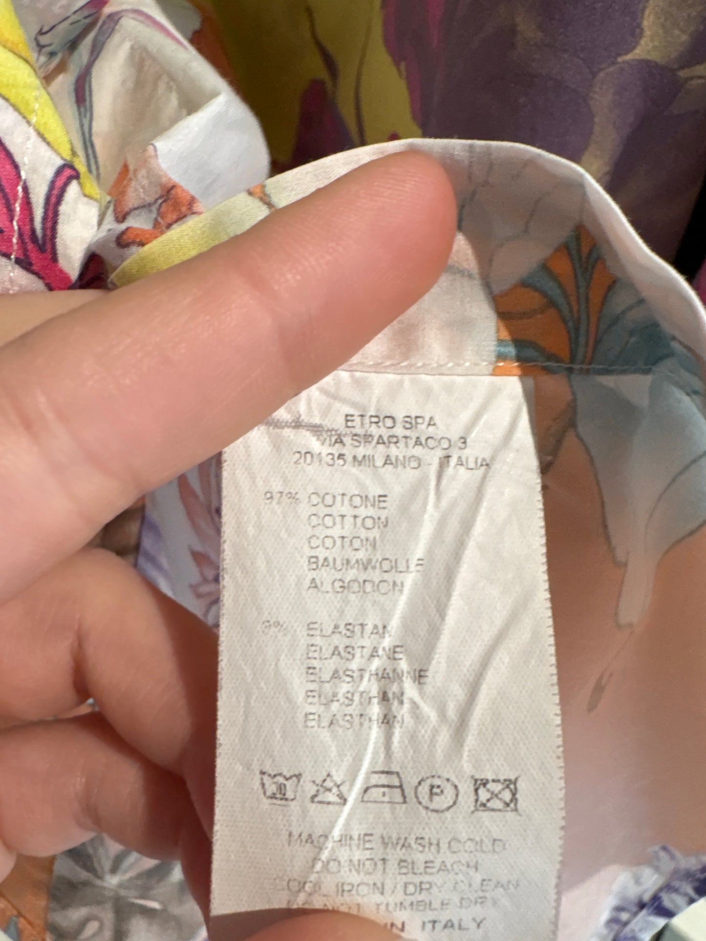 Cămașa luxury Etro în dungi și print floral specific brandului