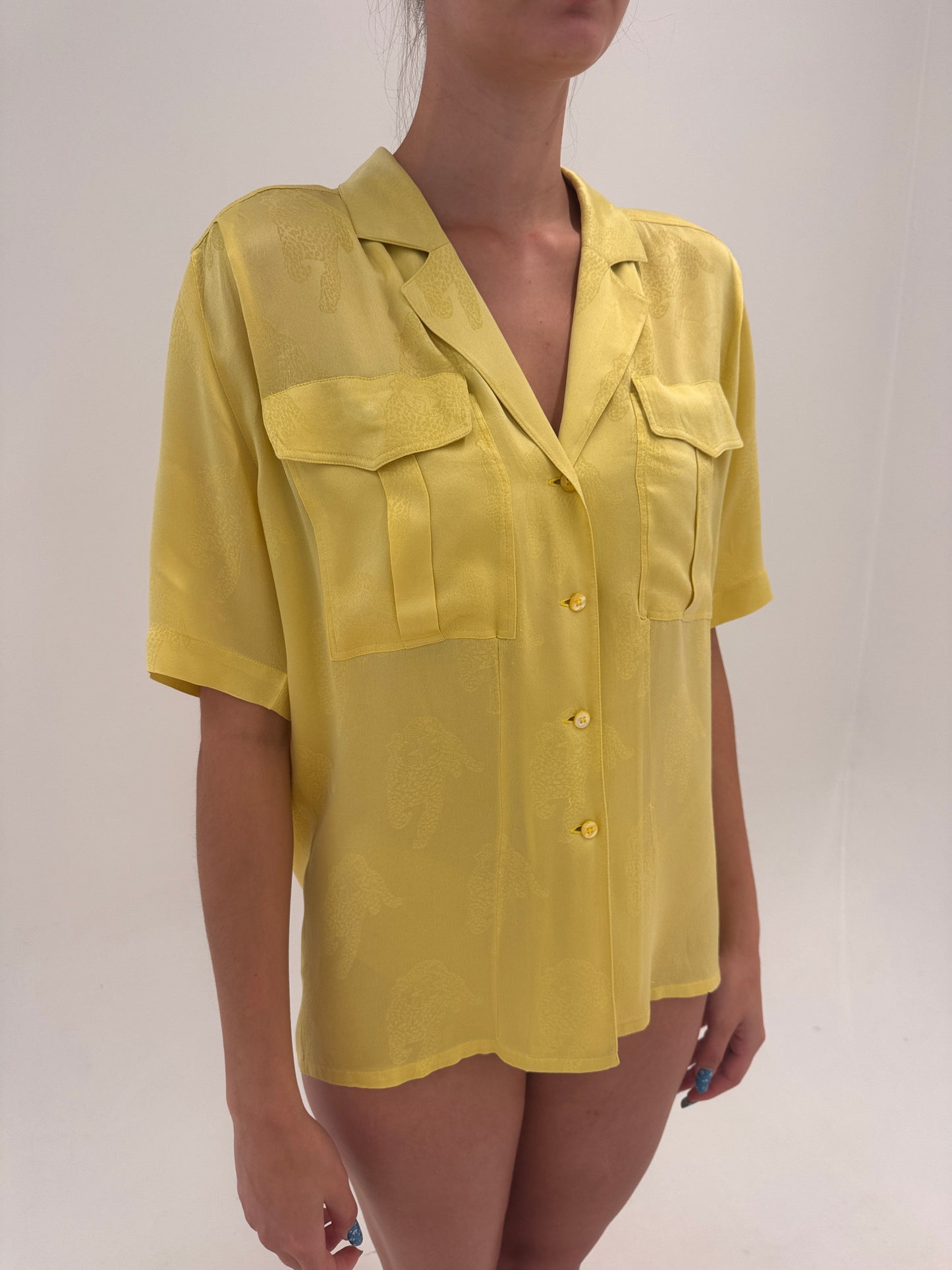 Cămașa Escada lime yellow din mătase naturală în croi retro modern
