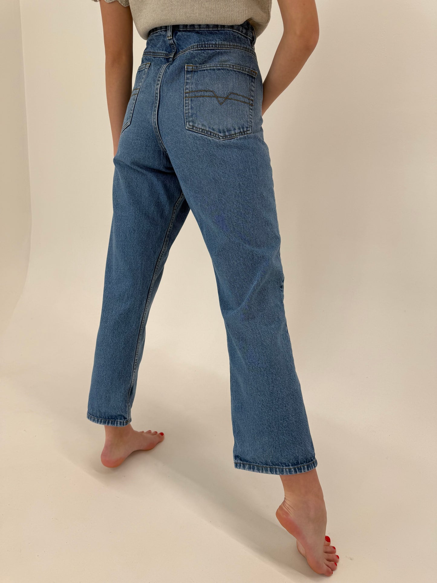 Jeans vintage classic wash straight leg cu talie înaltă
