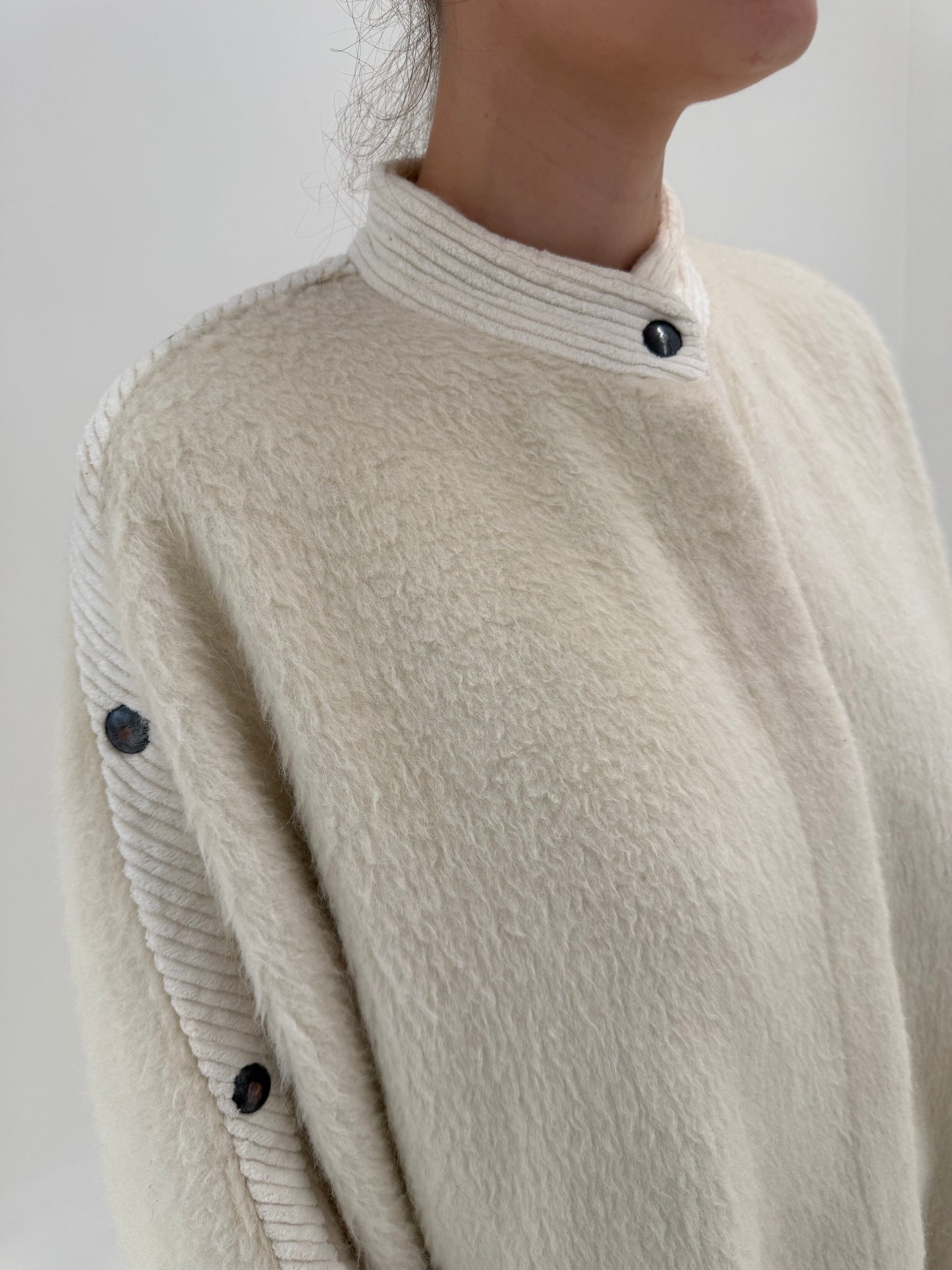 Capa italiană vintage de designer butter white cu influențe casual extrem de chic