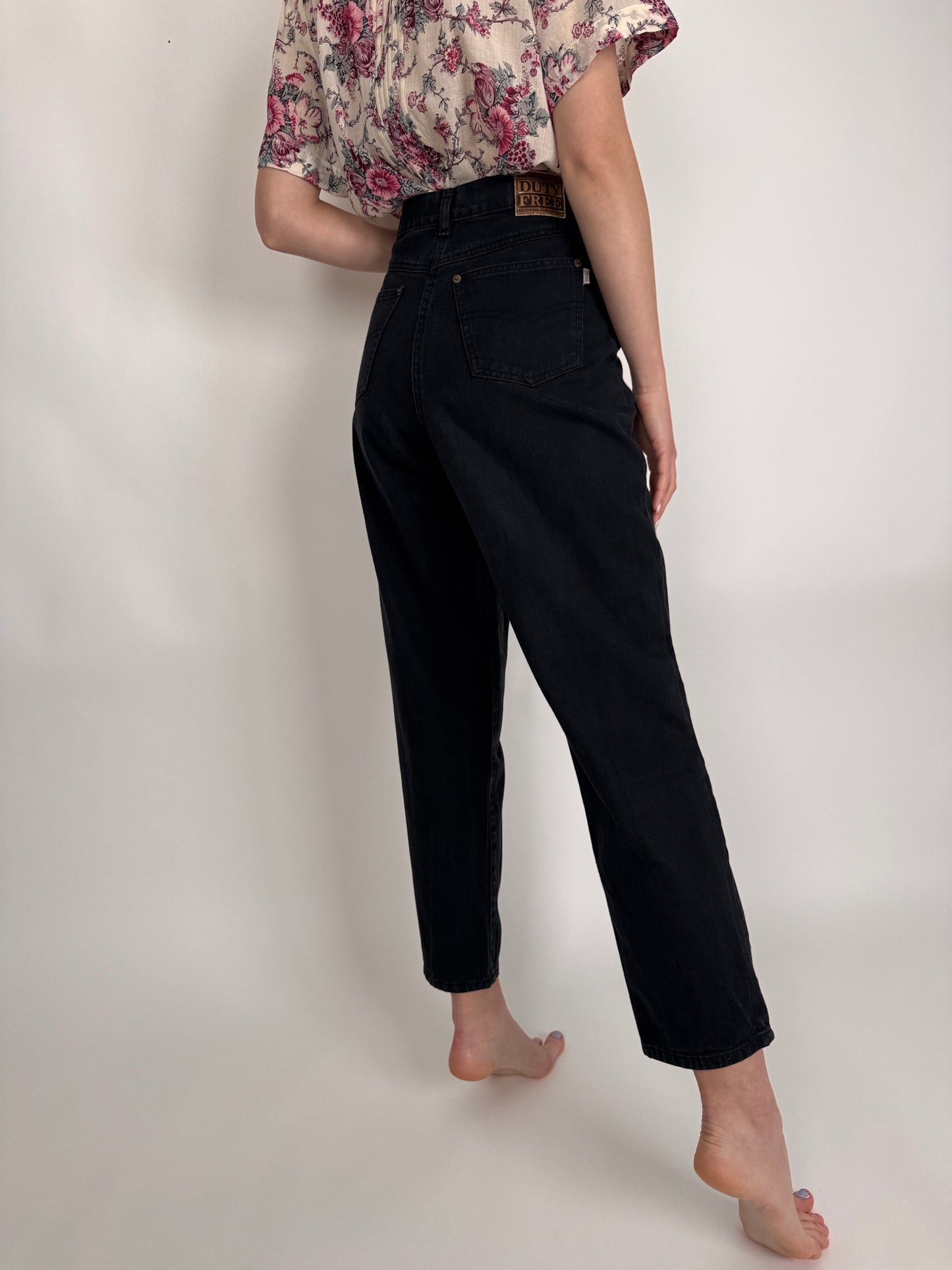 Jeanși vintage mom fit cu talie ultra înaltă