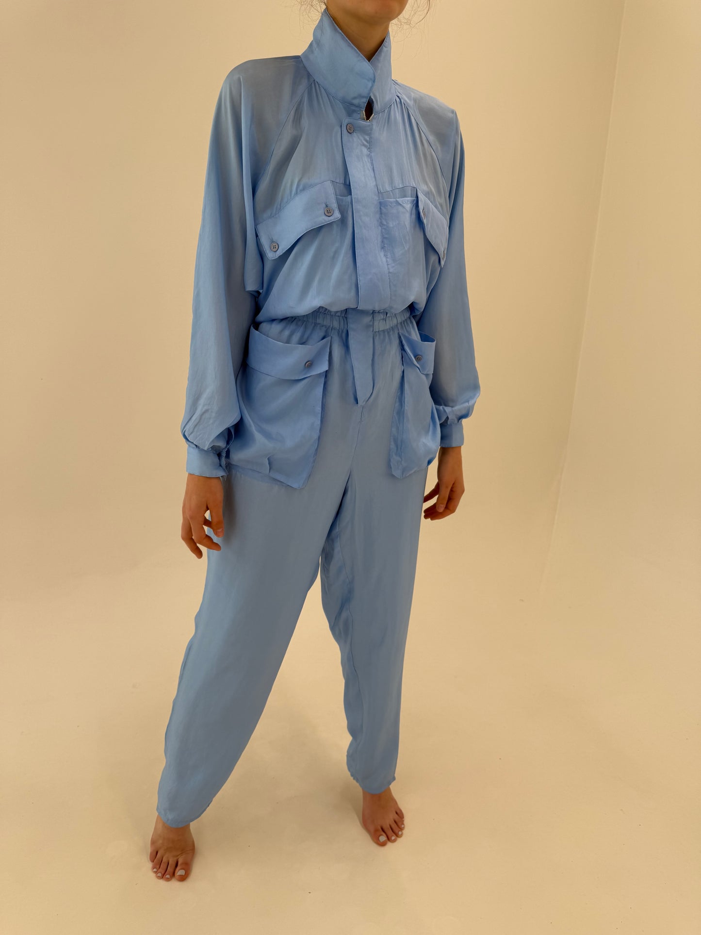 Salopetă tallbaby blue din mătase naturală cu talie ultra înaltă elastică