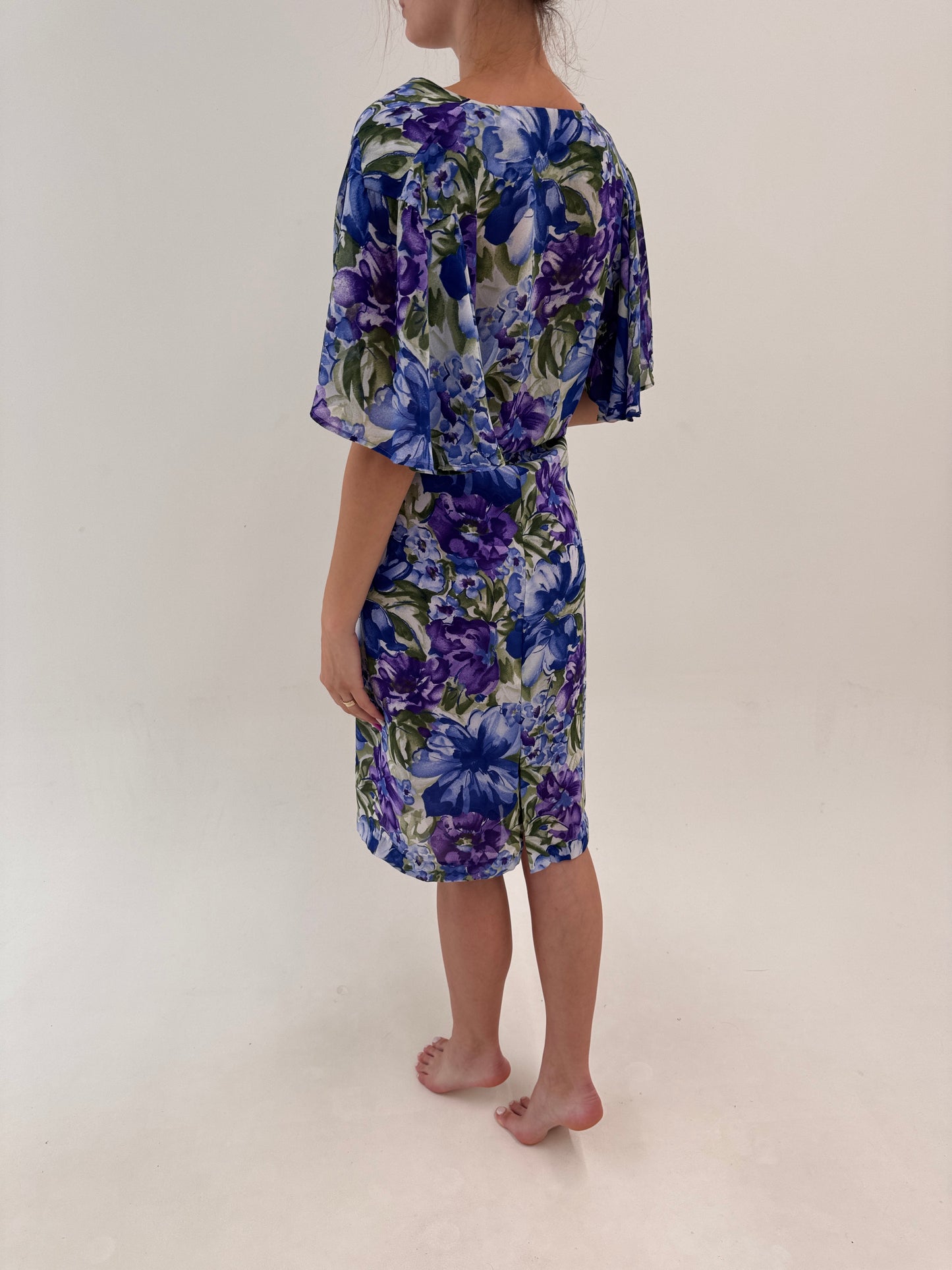 Rochie vintage în culori superbe super vaporoasă cu talie generoasă