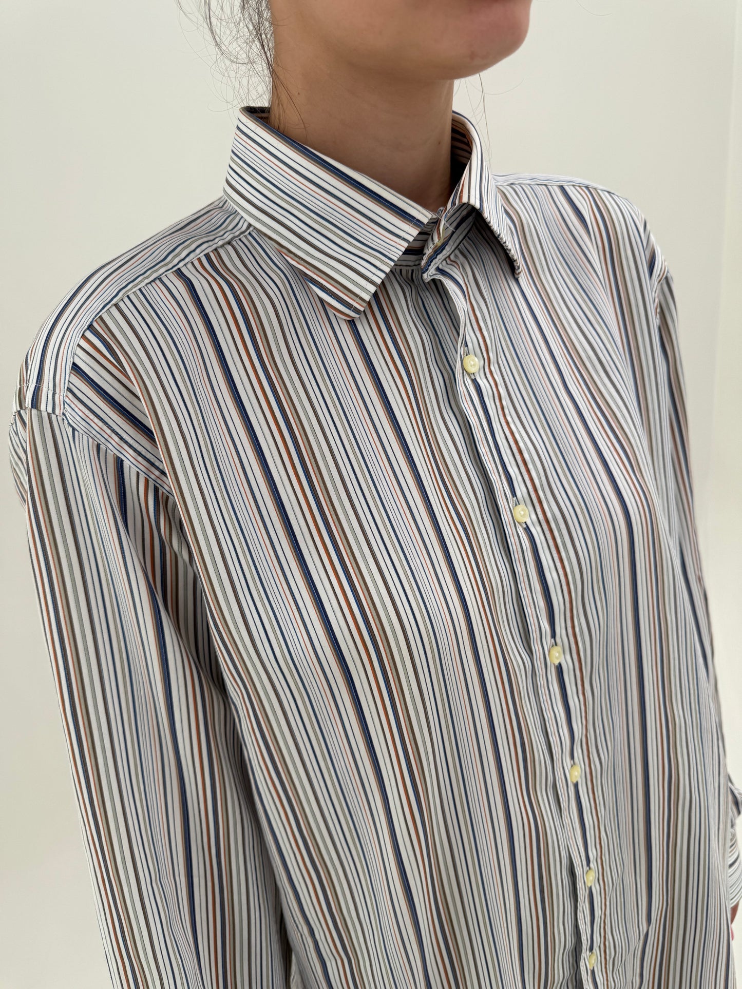 Cămașa luxury Etro in dungi verticale in croi actual