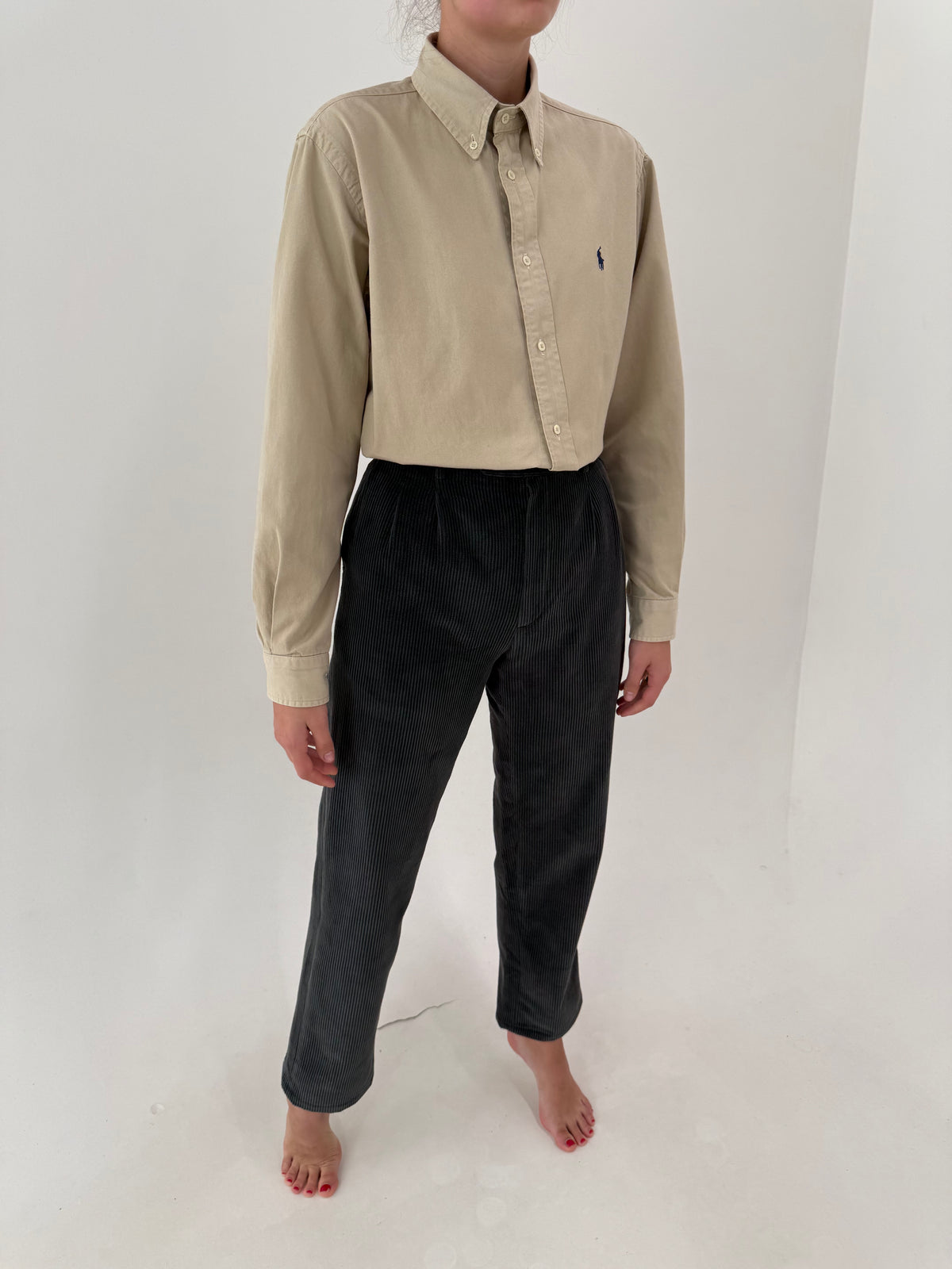 Pantaloni vintage din catifea raiata fin steel gray cu talie ultra înaltă și pense