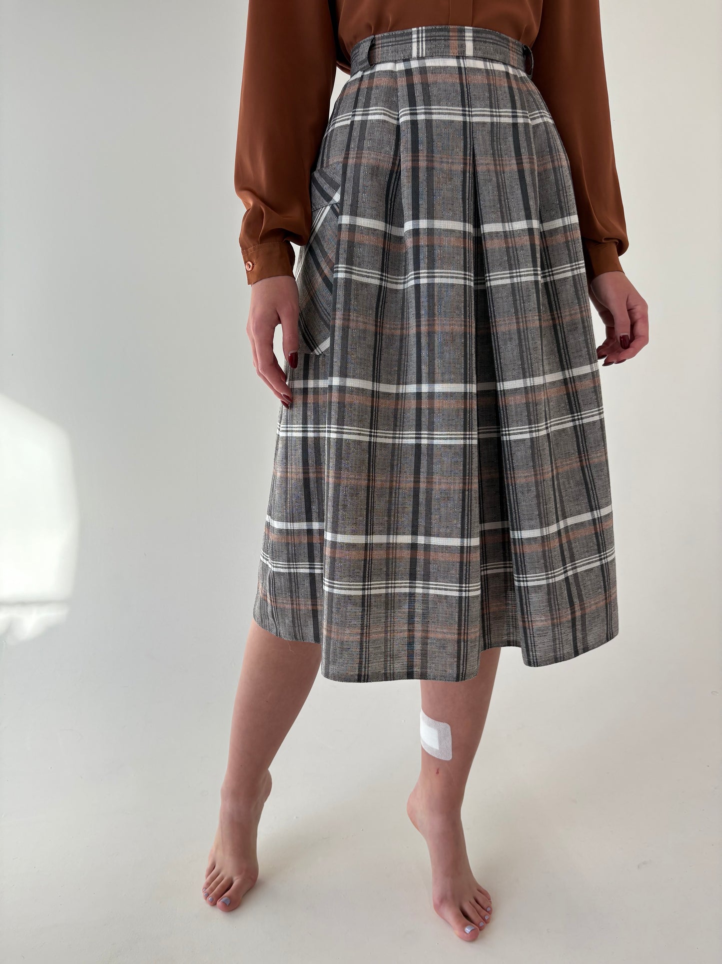 Fustă vintage din lana extrafina cu buzunare și talie ultra marcată