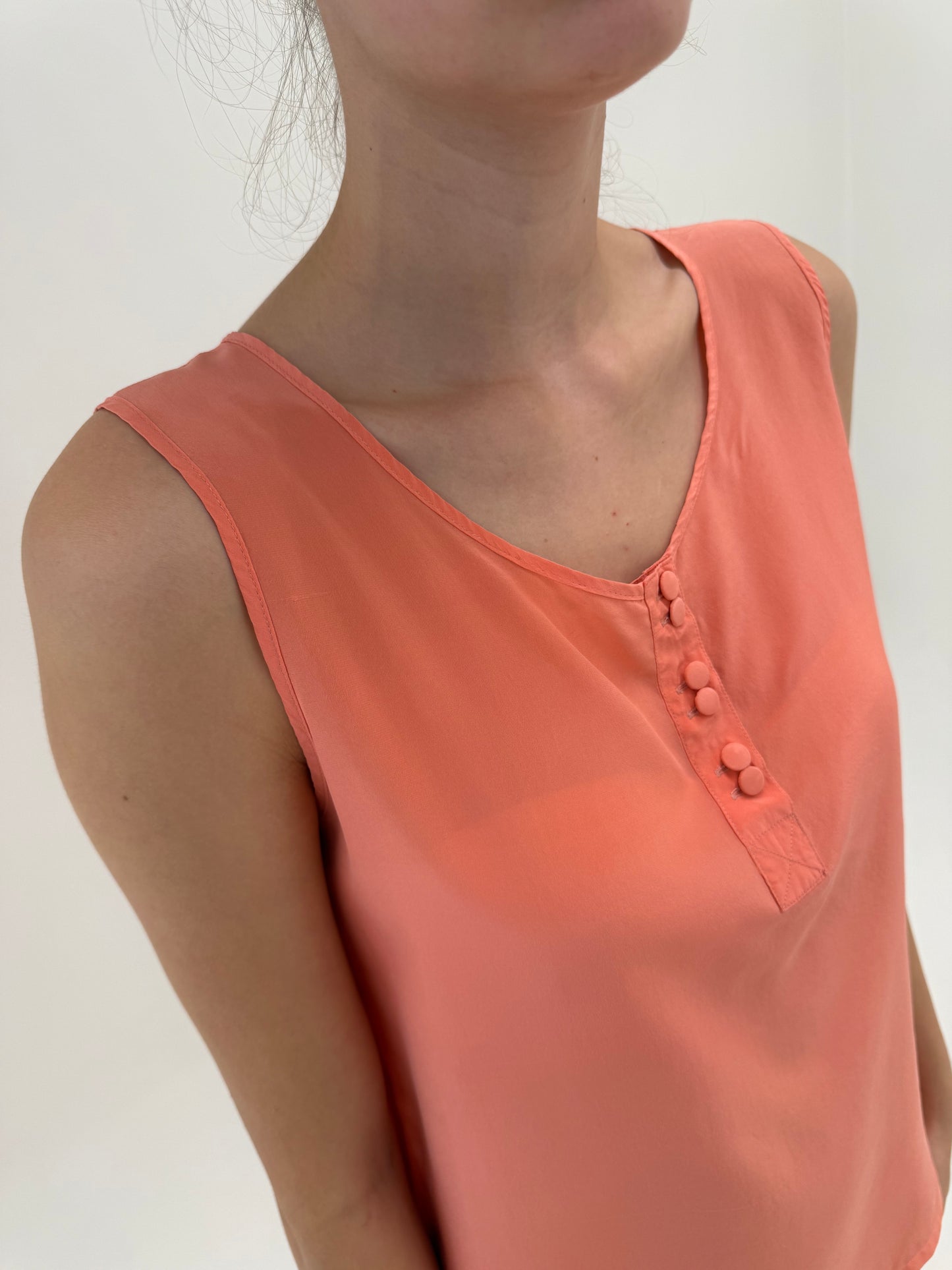 Top salmon pink din mătase naturală