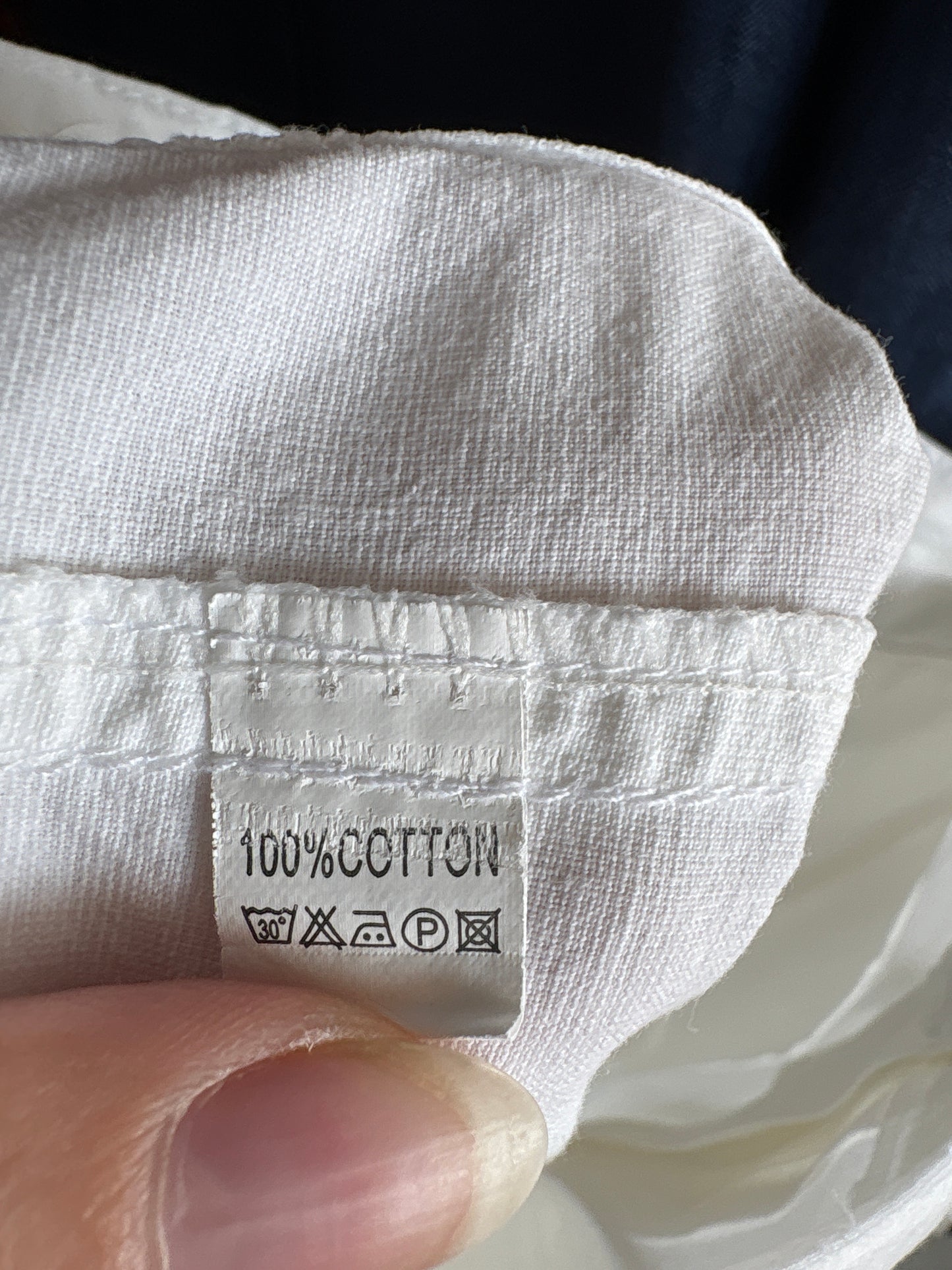 Pantaloni din pânză premium de bumbac în croi drept cu talie ușor reglabilă