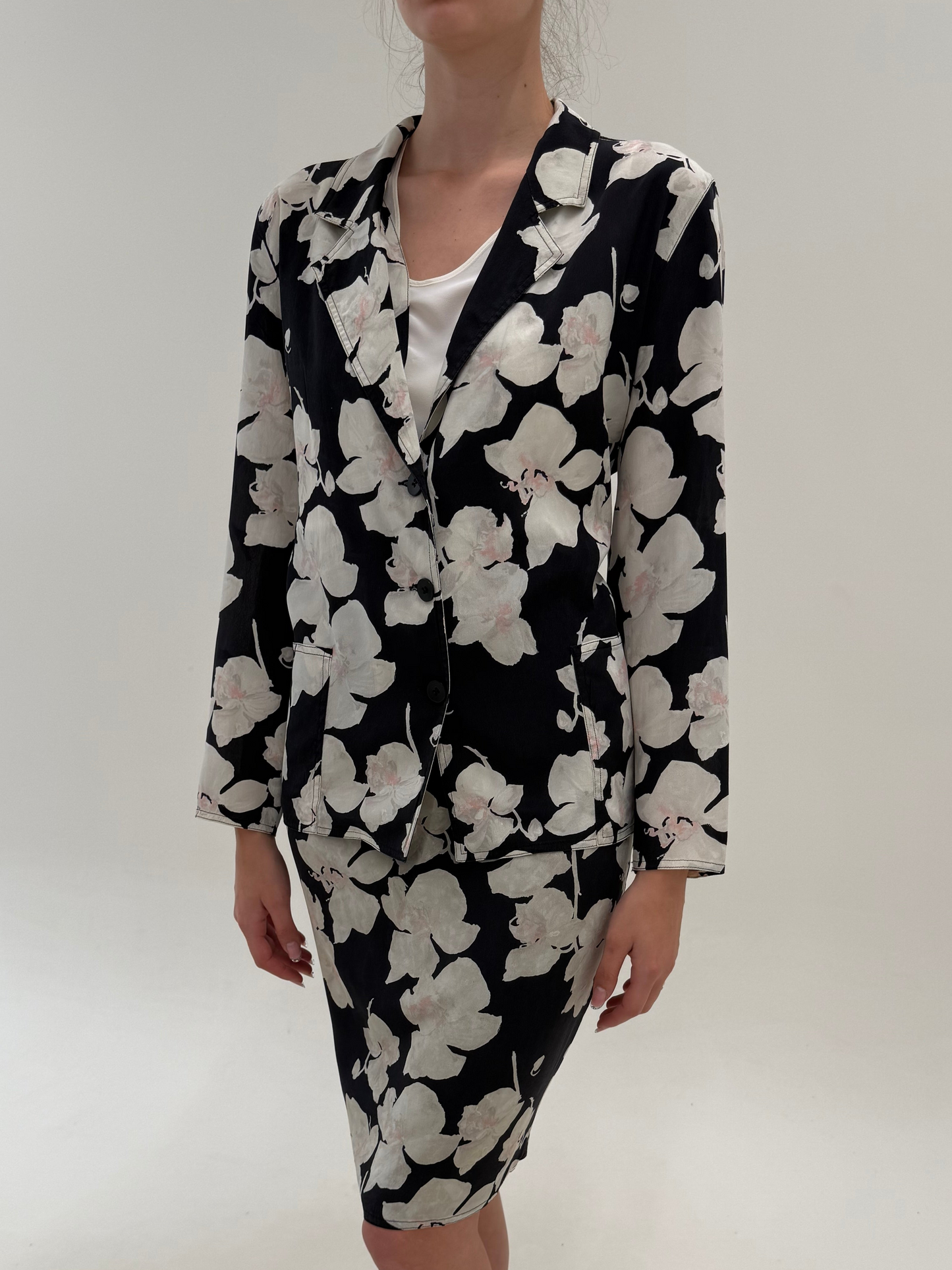 Deux piece clasic italian de brand luxury din mătase naturală cu print floral delicat