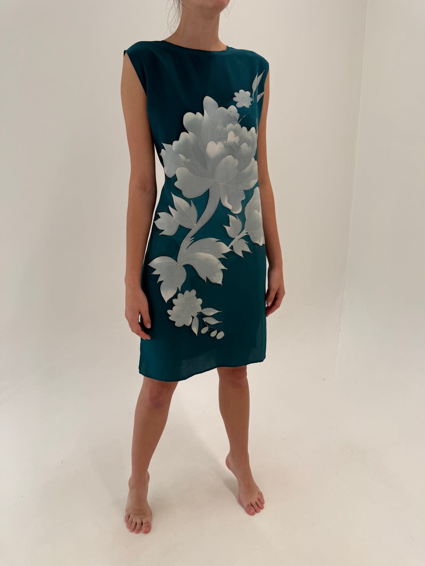 Rochie din mătase naturală ocean blue cu print floral superb în croi minimalist
