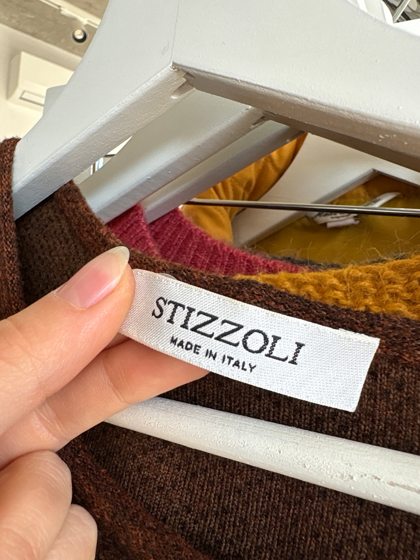 Top italian chocolate brown din lana extrafina de gramaj mare