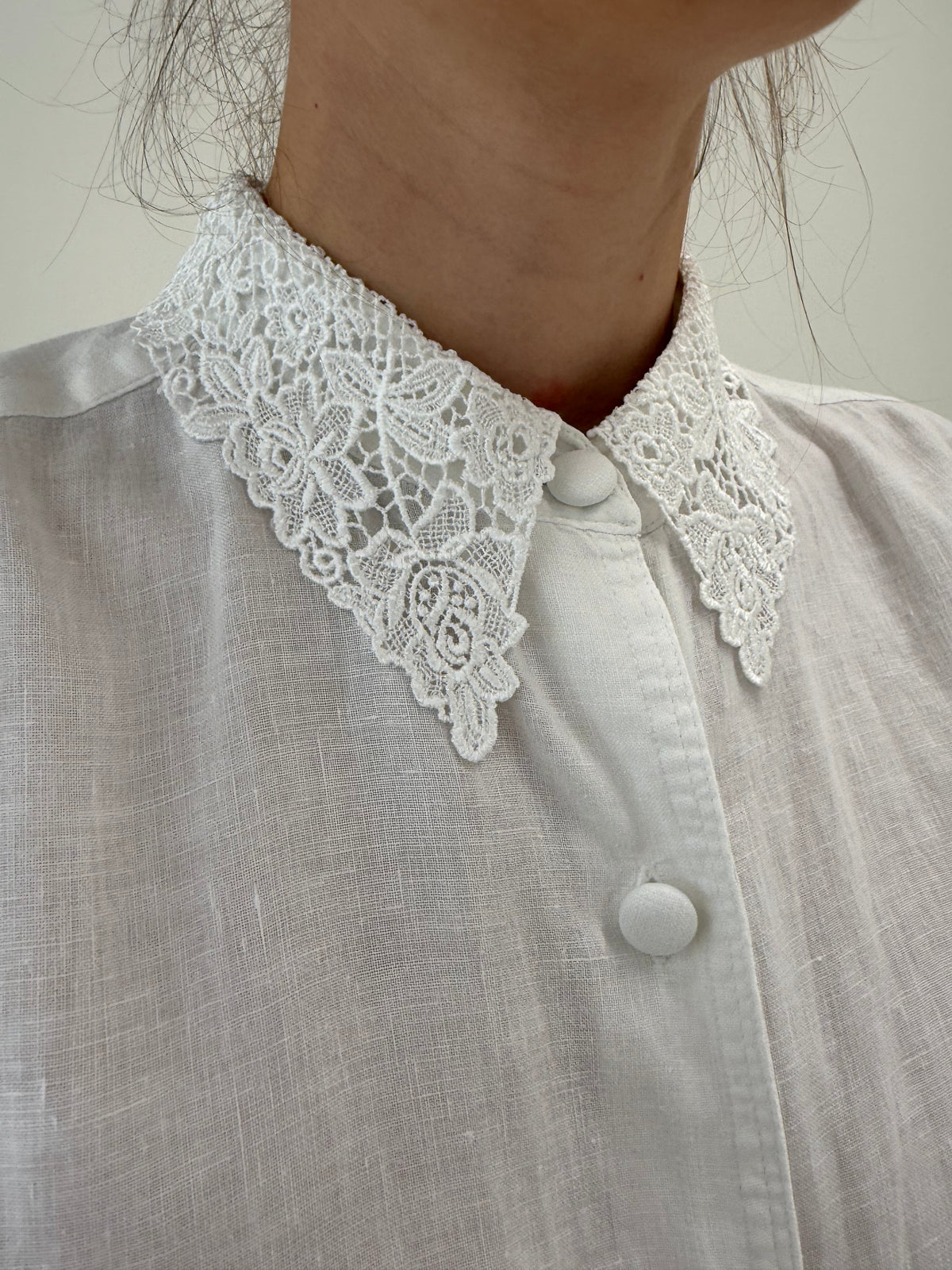 Camasa italiana vintage din in premium cu guler macrame