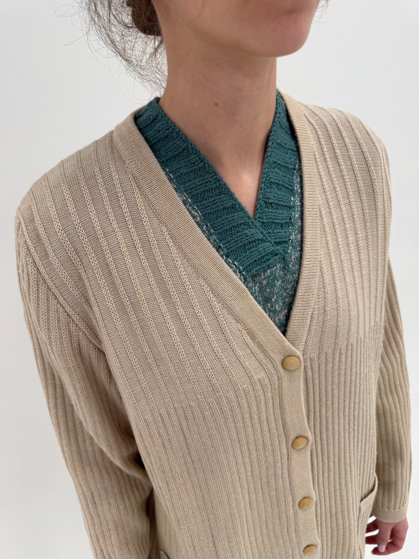 Cardigan vintage light nude din lana extrafina cu bumbac