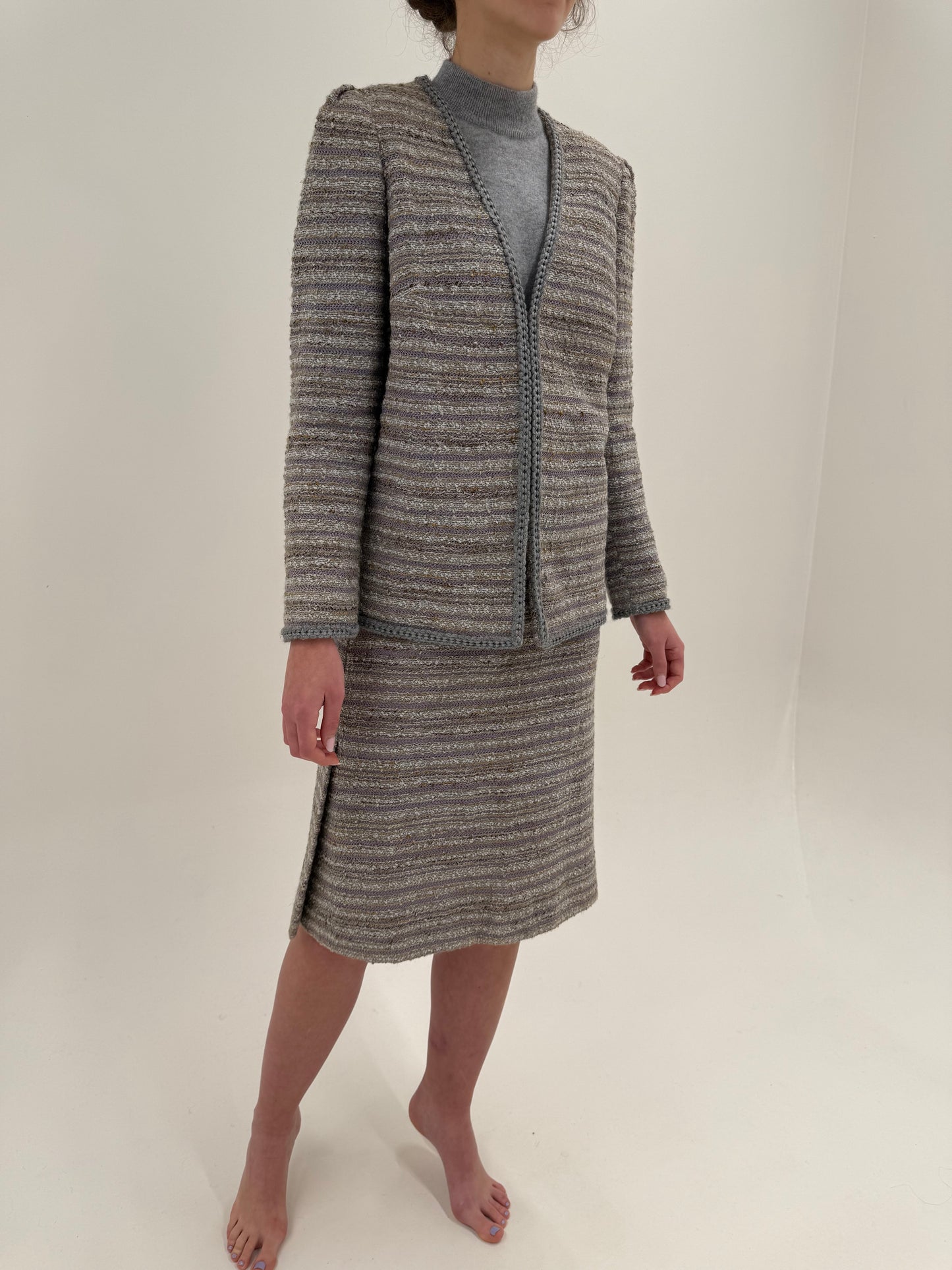 Set vintage în stil Chanel în culori pudrate din tweed excepțional de lana