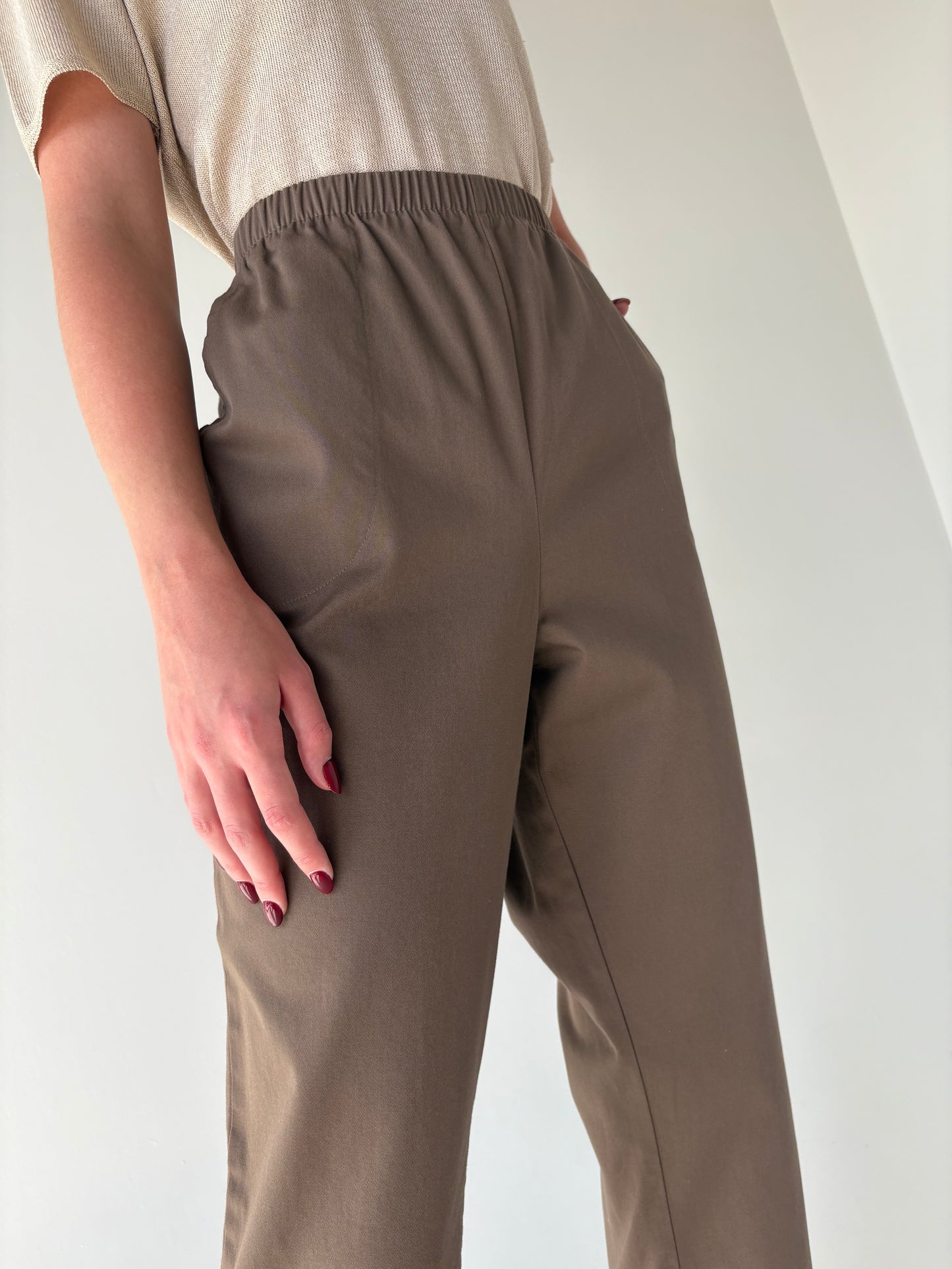 Jeans vintage confort chocolate brown cu talie ultra înaltă elastică