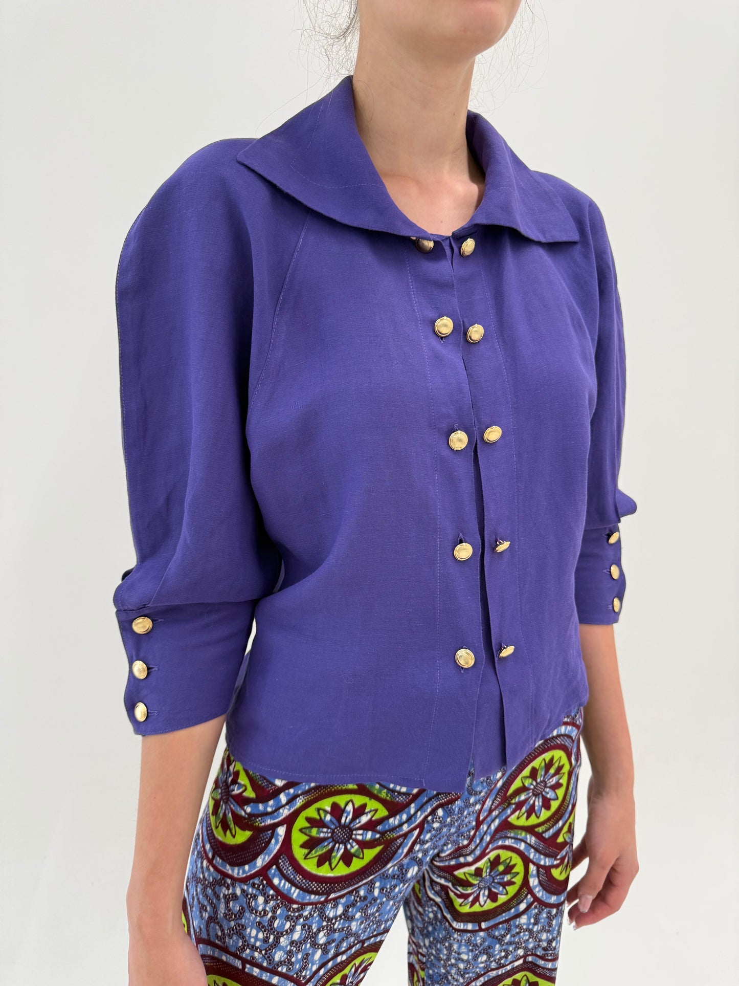 Cămașa luxury Byblos statement electric purple din pânză excepțională