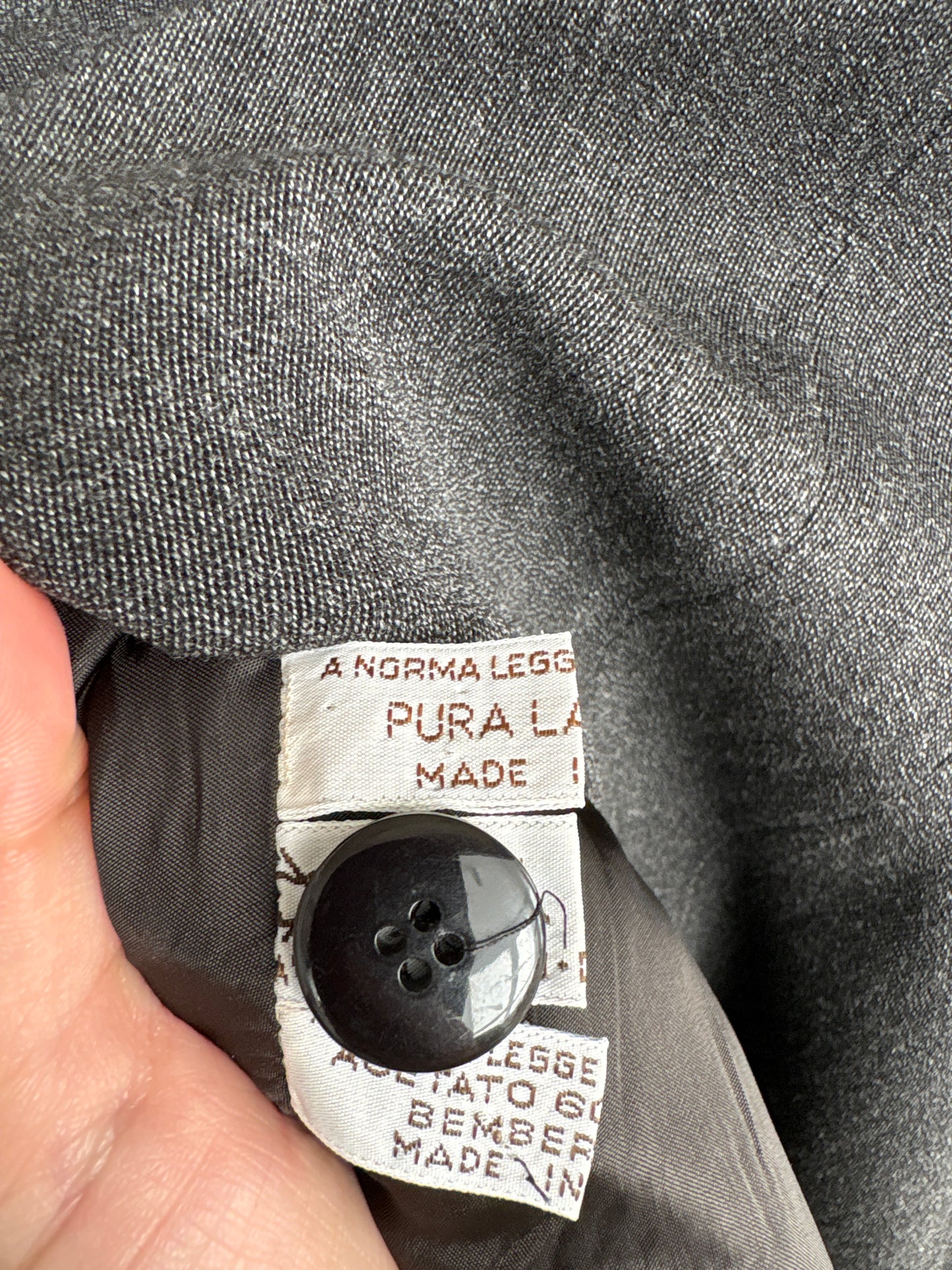 Jacheta italiană din lana pura extrafina cu talie reglabilă marcată