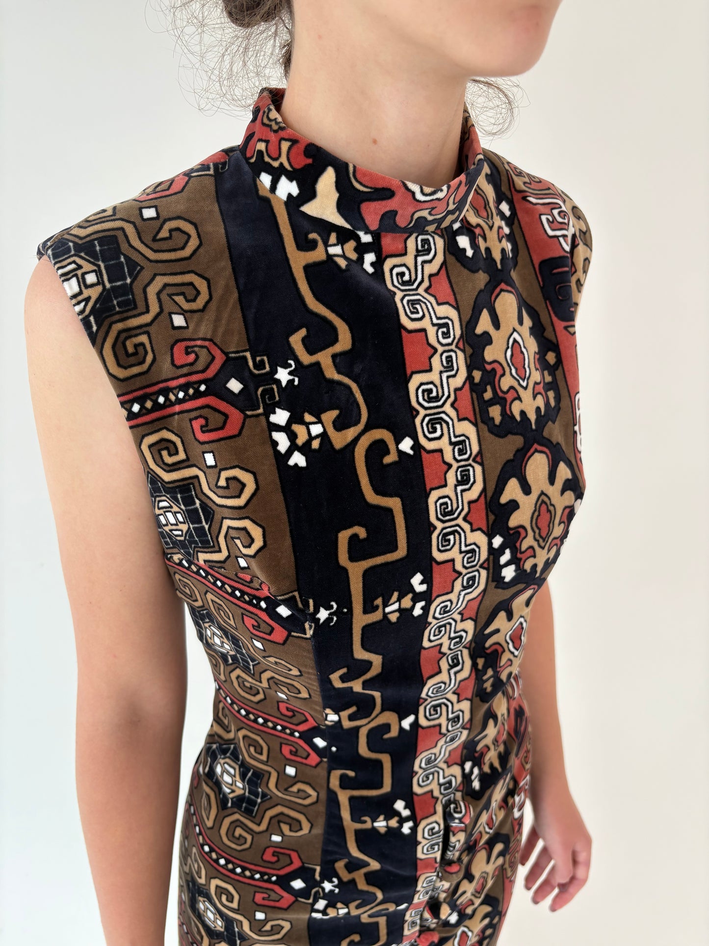 Rochie maxi old vintage anii 60 de colecție din catifea