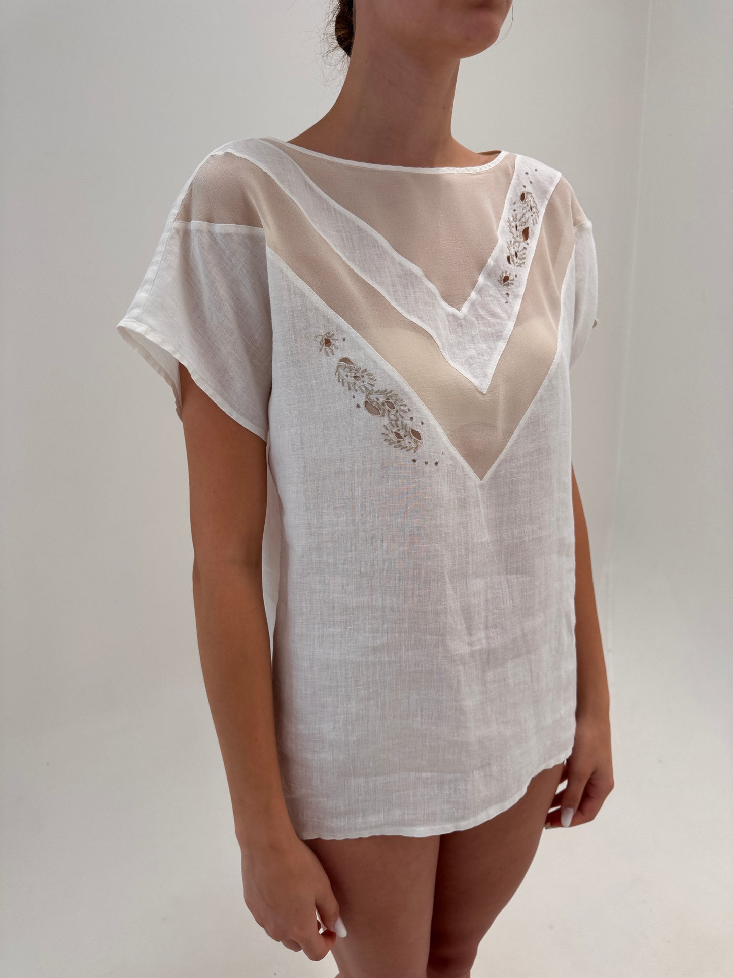 Top vintage excepțional din în cu broderie și inserții de mătase naturală