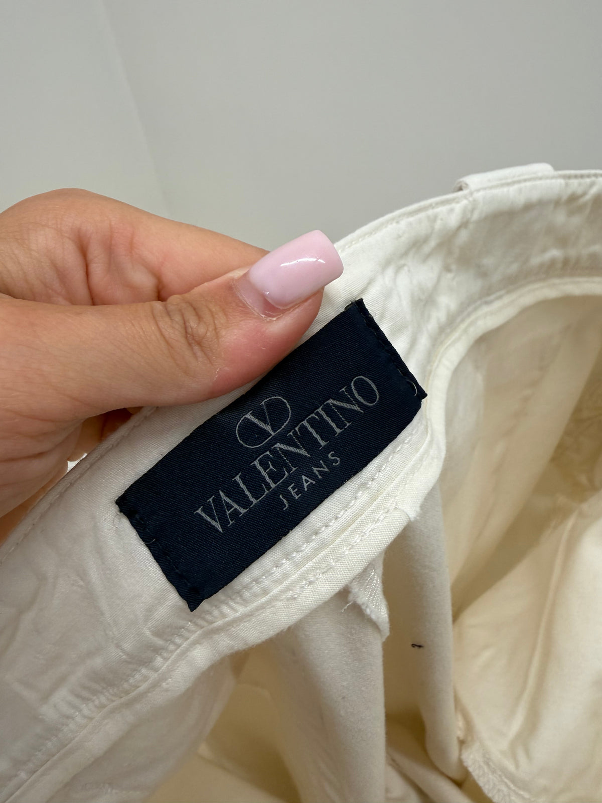 Pantaloni vintage Valentino din bumbac gros în croi evazat cu nasturi aurii