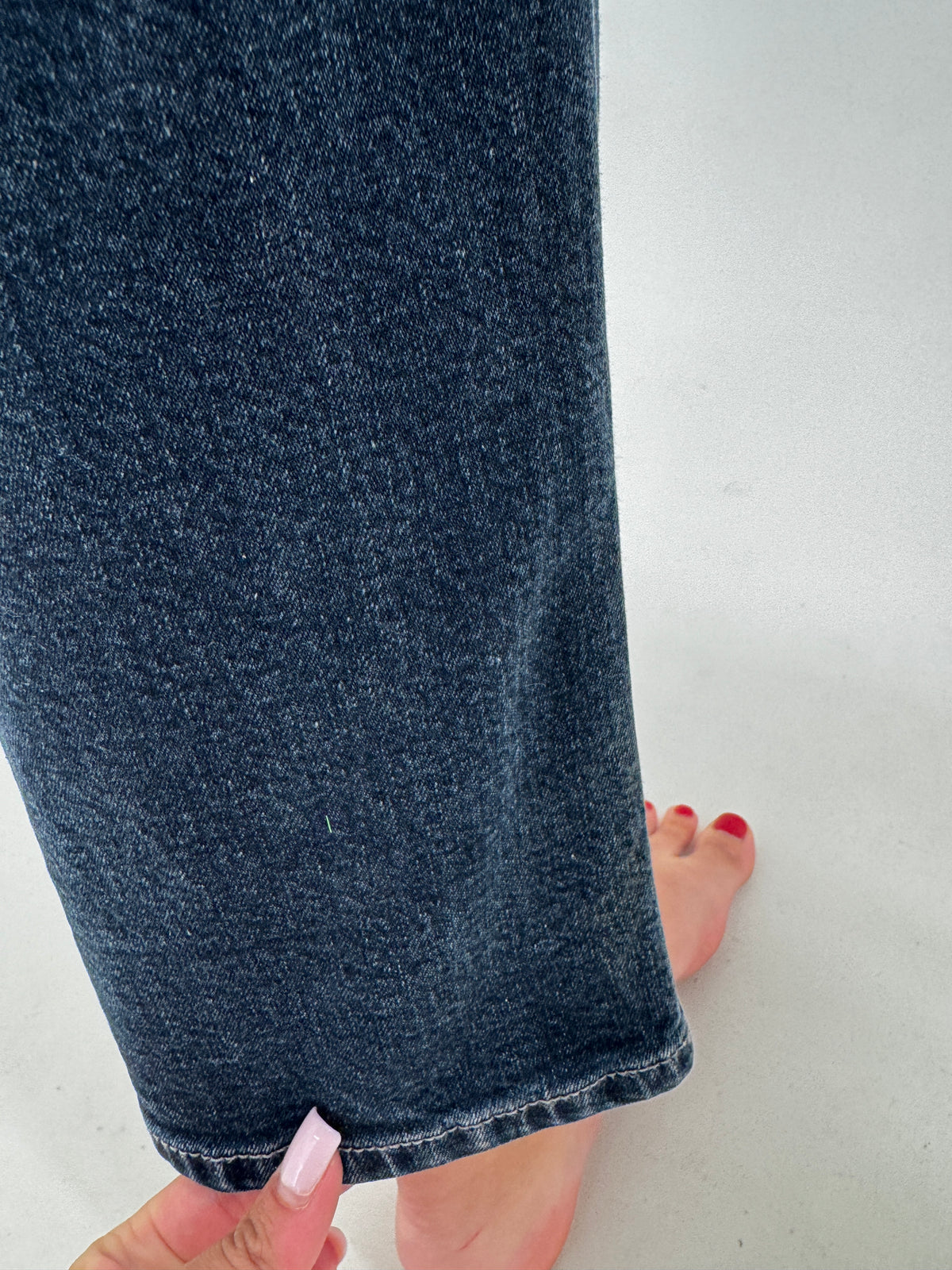 Jeans vintage dark wash straight leg ultra modelator mai plini cu talie înaltă