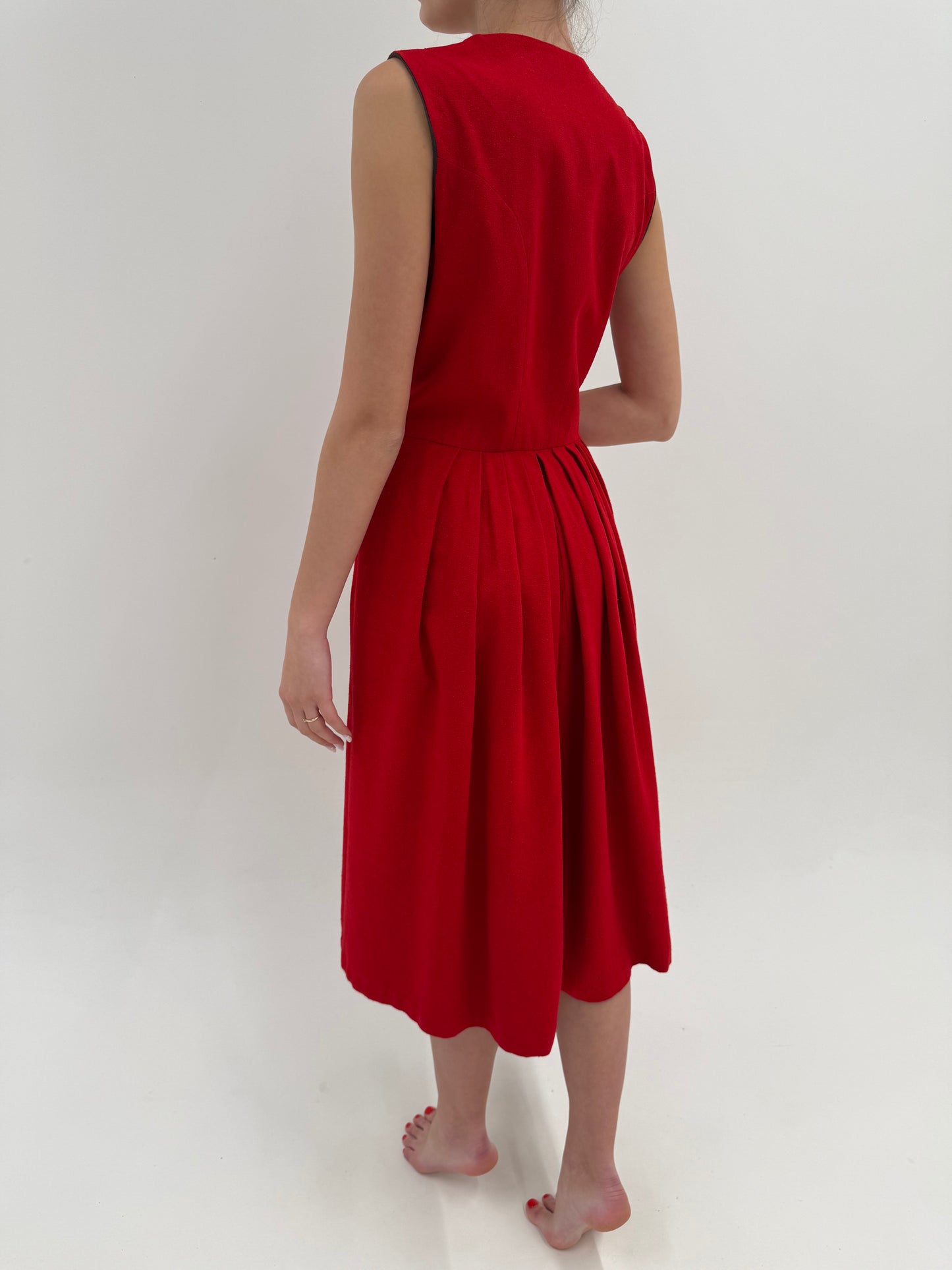 Rochie vintage cu corsaj din mătase naturală raw cherry red