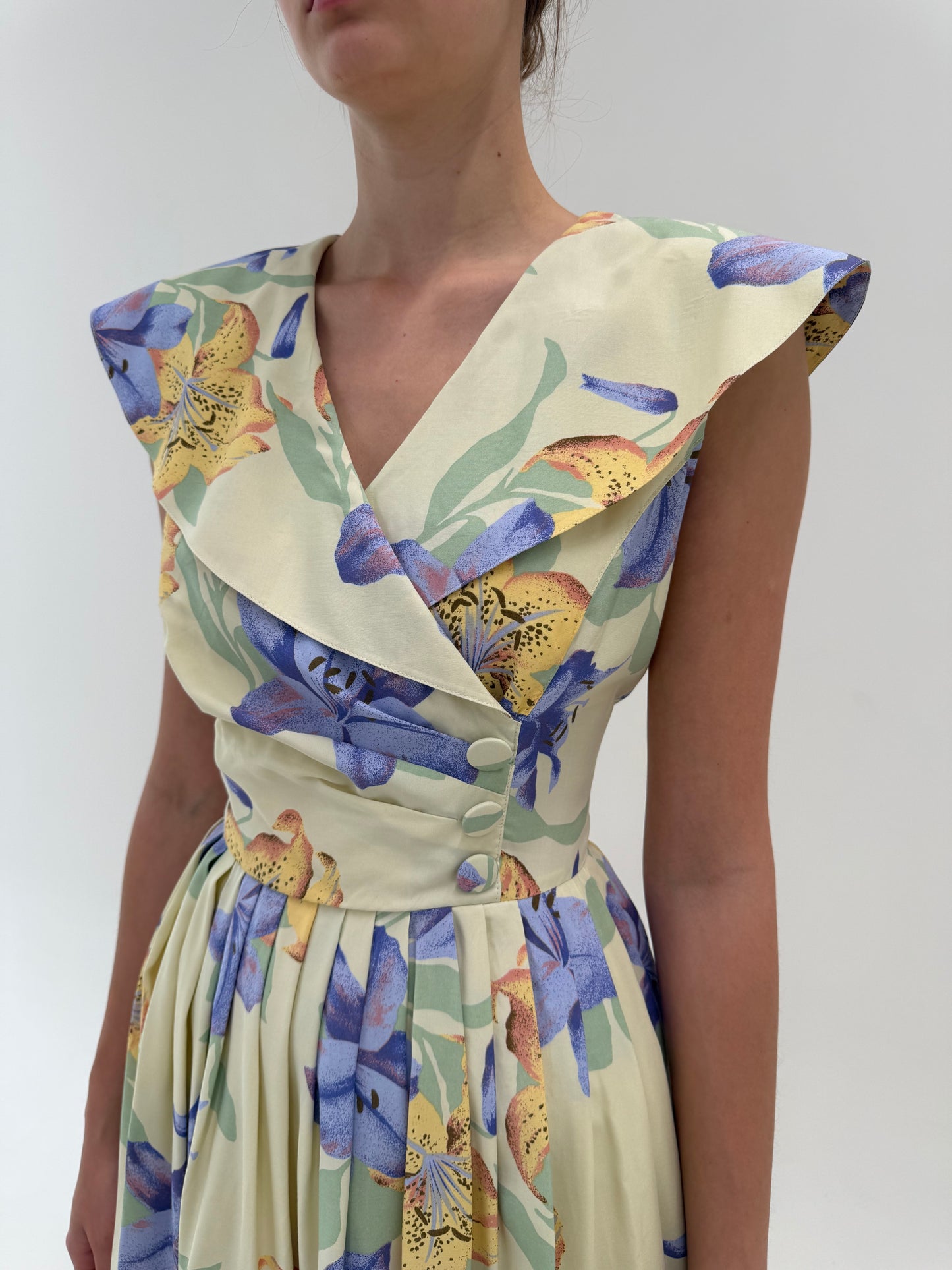 Rochie vintage în croi de ani 50 lime yellow pudrate cu print superb