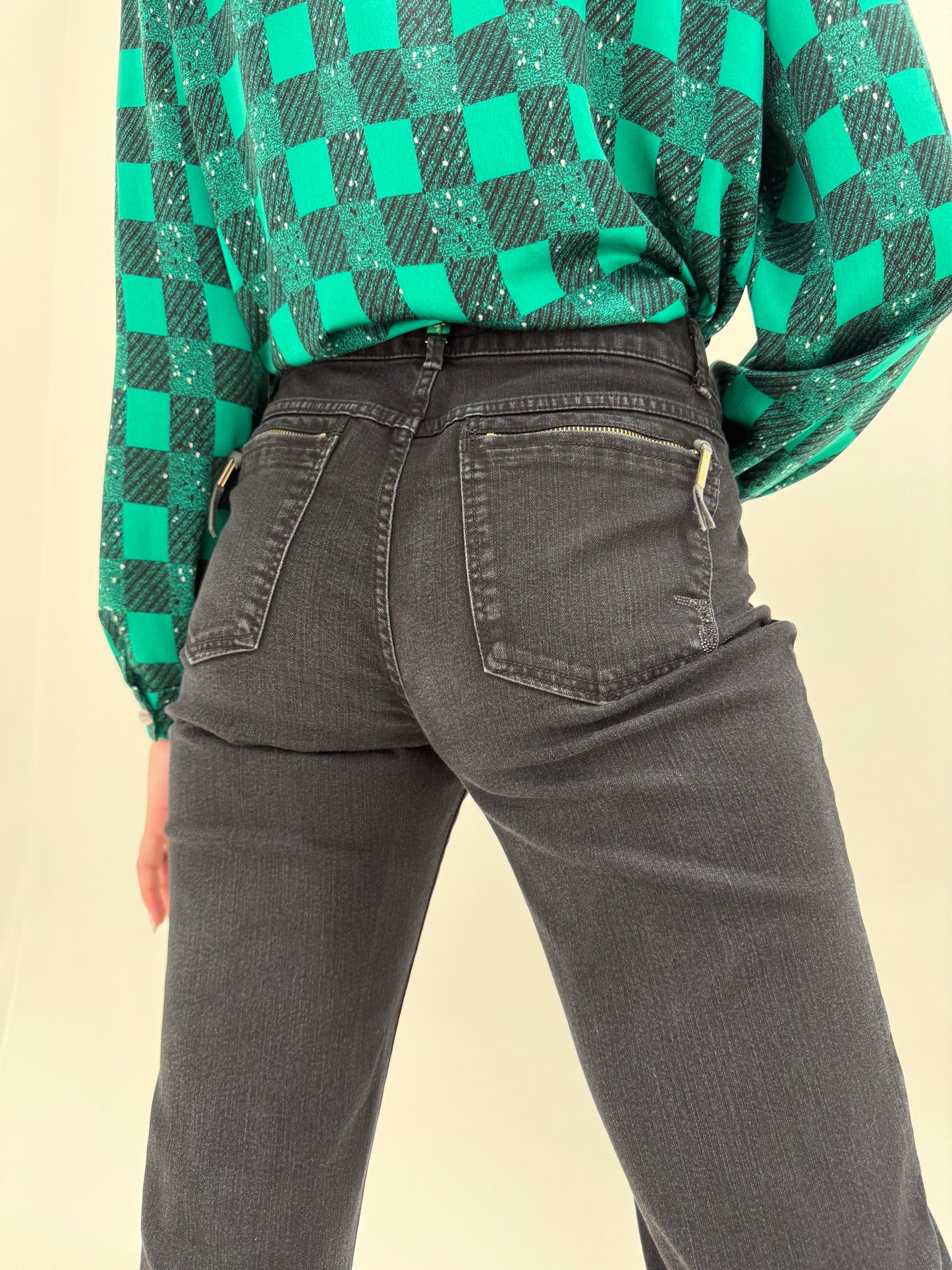 Jeans dark wash luxury petite Trussardi ușor modelatori în croi clasic